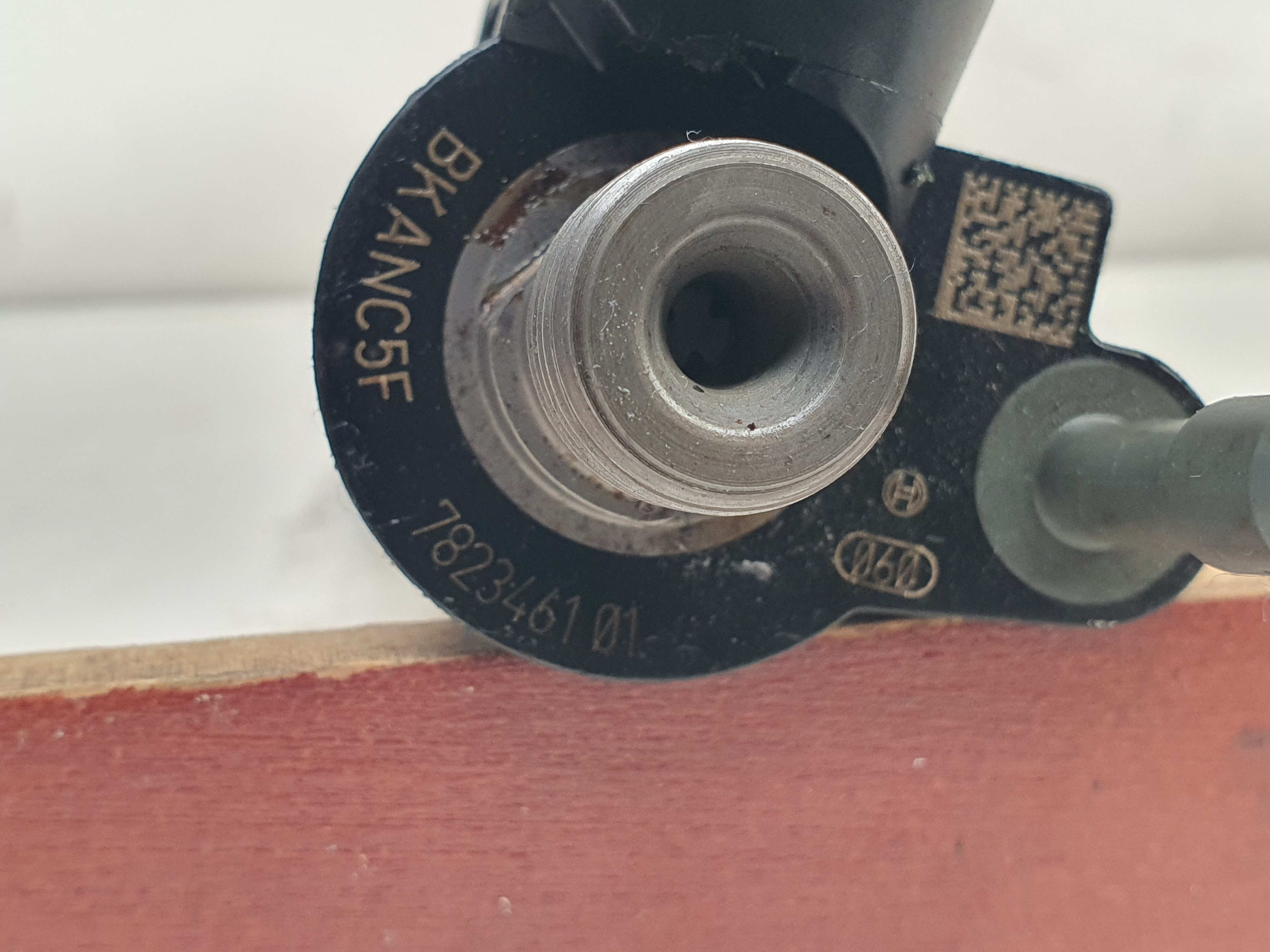 Injector BMW 5 Touring (F11) Imagem-3