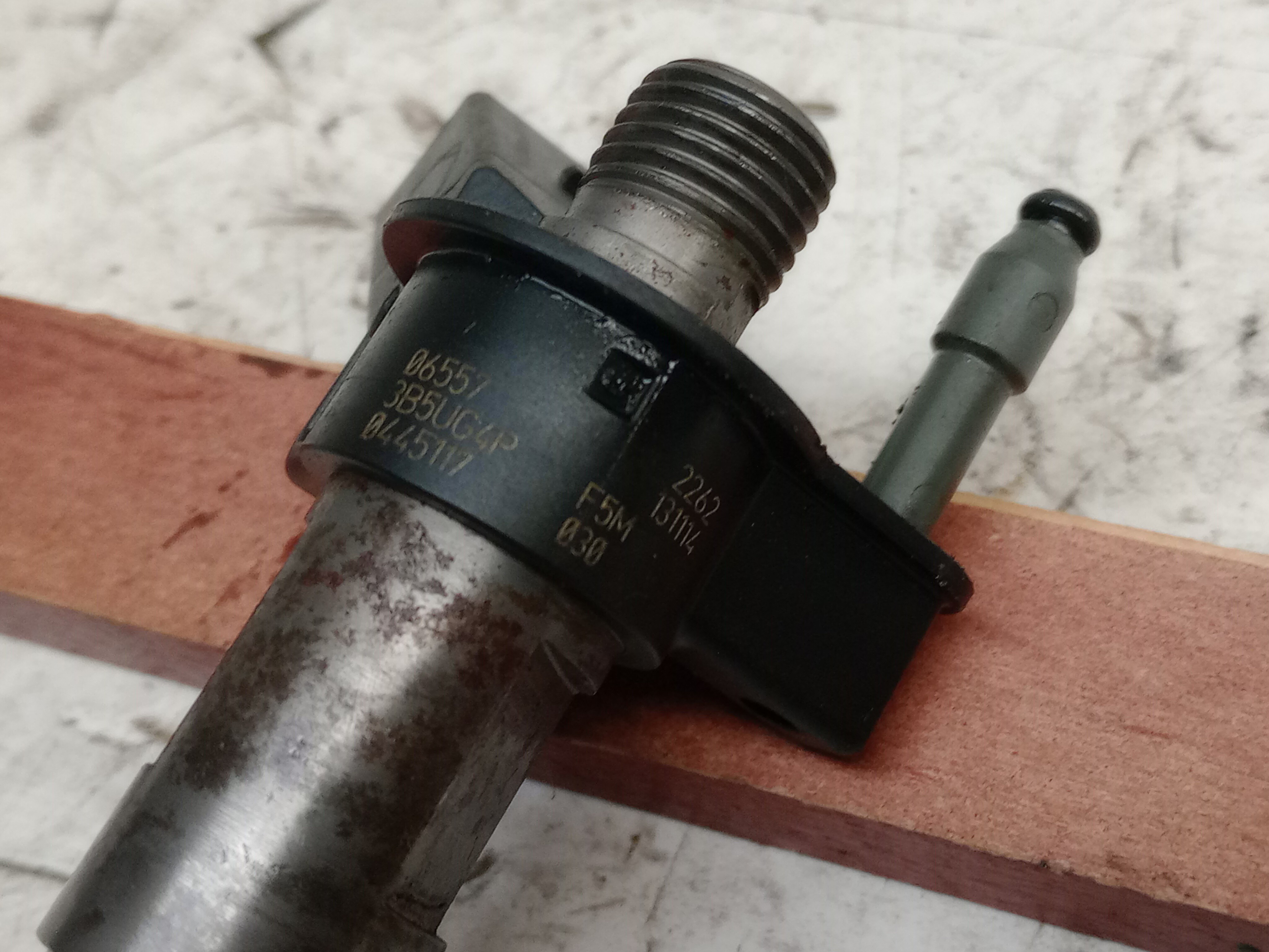 Injector BMW 5 Touring (F11) Imagem-4