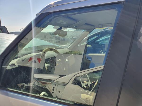 Vitre porte avant gauche LAND ROVER Discovery III (L319)