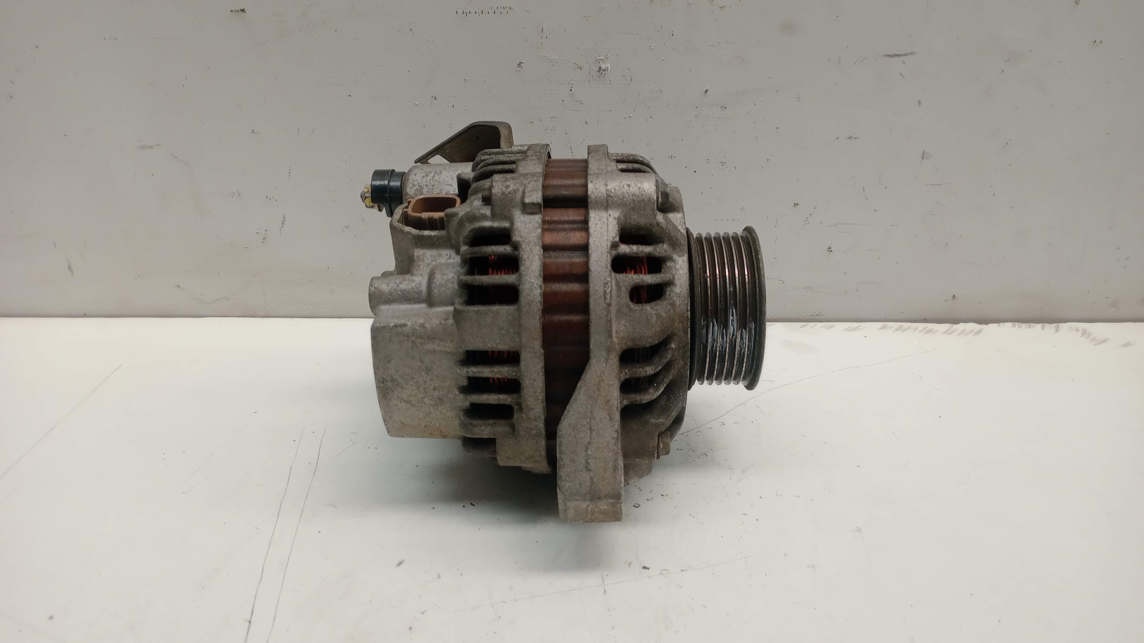 Alternador HONDA Civic VII Hatchback (EU_, EP_, EV_) Imagem-1