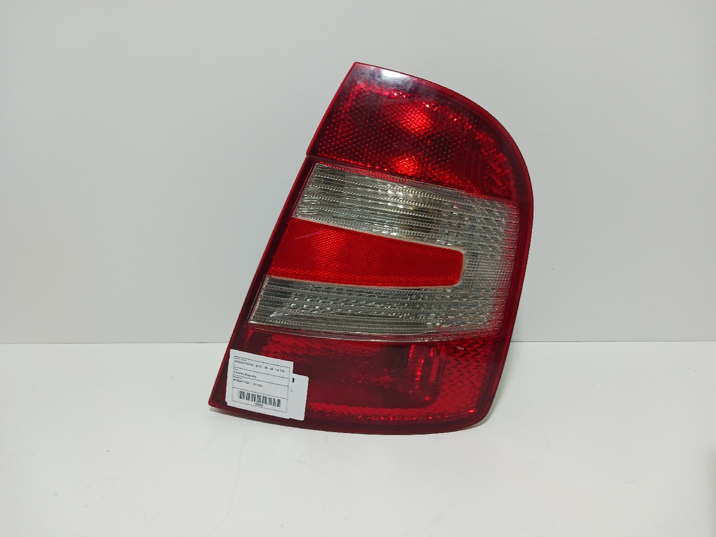Farolim direito SKODA Fabia I Hatchback (6Y2)