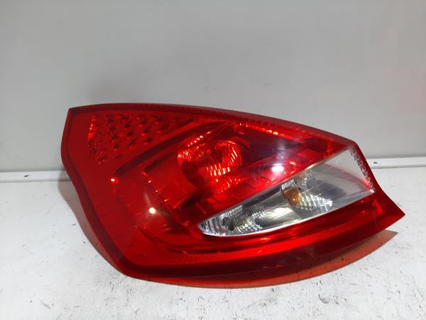 Farolim esquerdo FORD Fiesta VI (CB1, CCN)