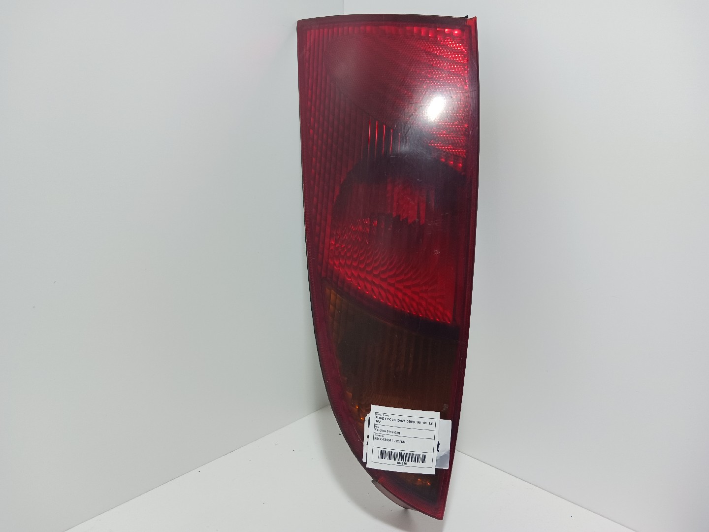 Farolim esquerdo FORD Focus I (DAW, DBW)