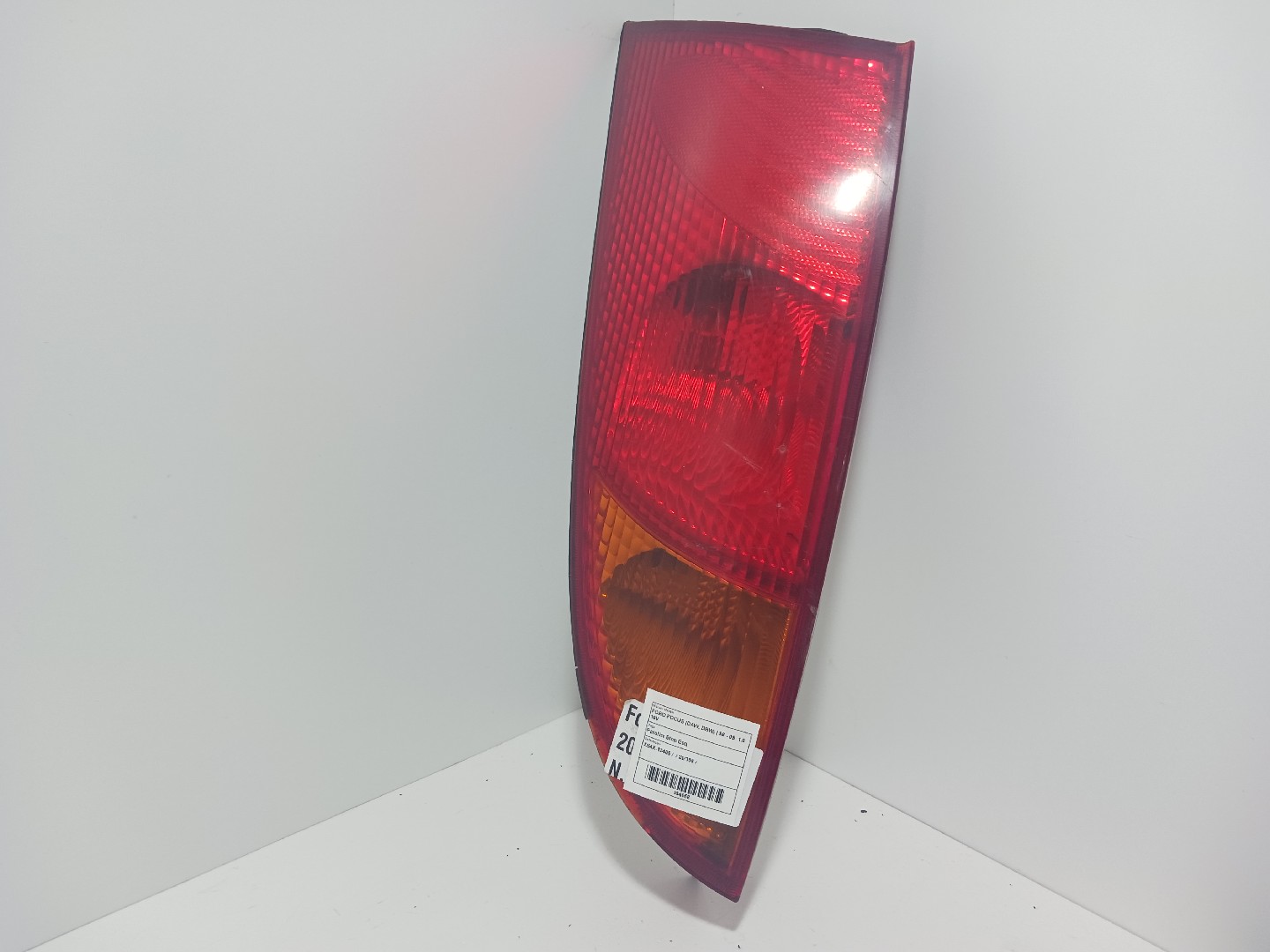 Farolim esquerdo FORD Focus I (DAW, DBW)