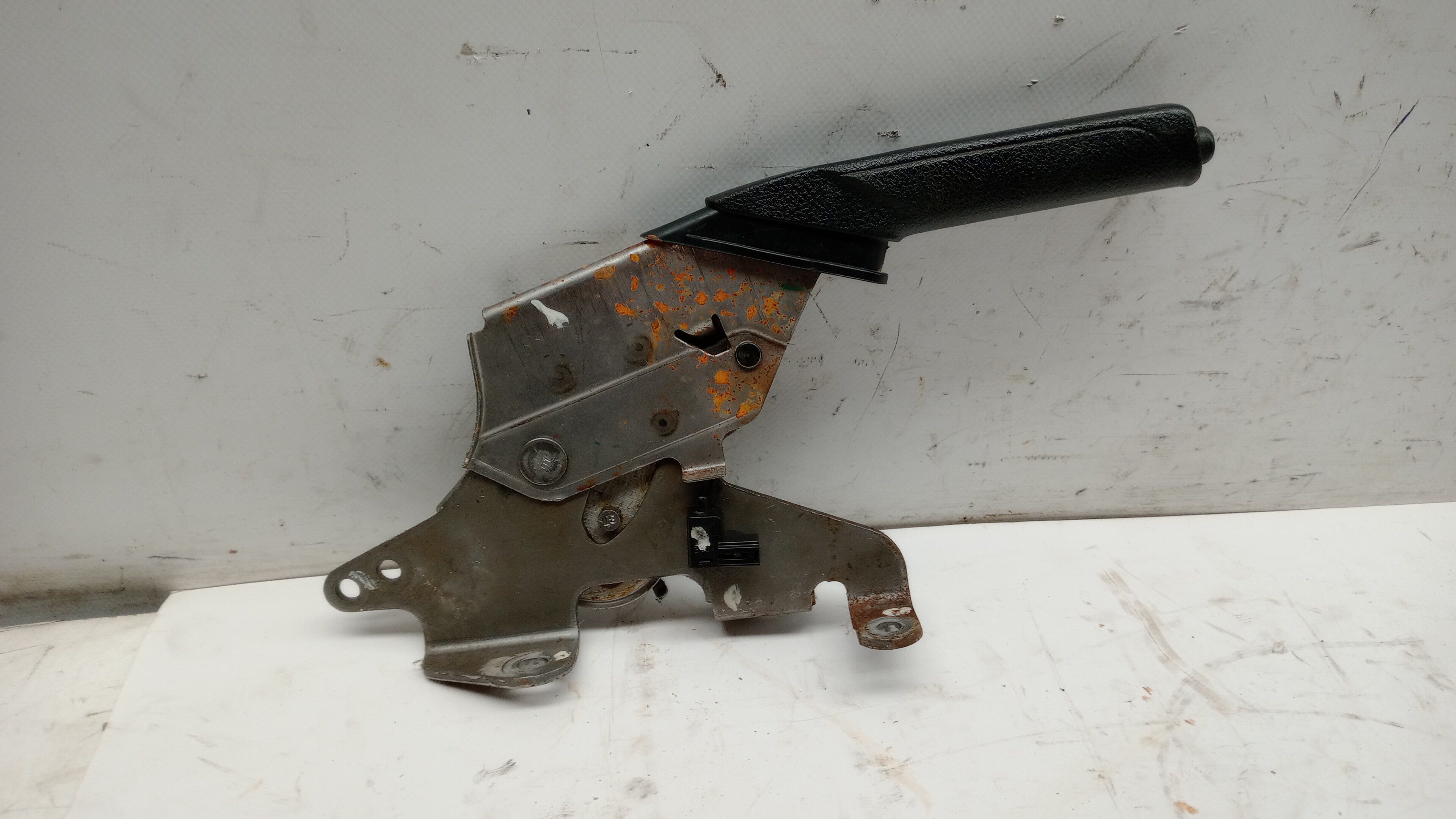 Frein à main / de stationnement TOYOTA Hilux VIII Pick Up (_N12_, _N13_)