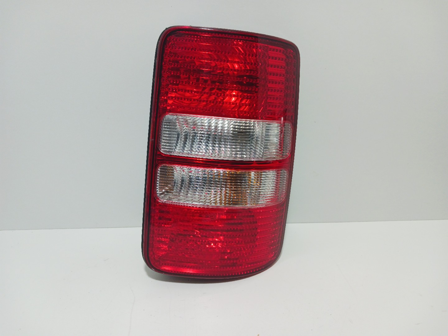 Farolim direito VOLKSWAGEN Caddy III Kombi (2KB, 2KJ, 2CB, 2CJ)