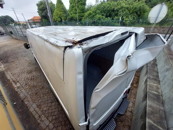 Carrosserie / châssis pour pièces RENAULT Master III (FV) Imagem-4