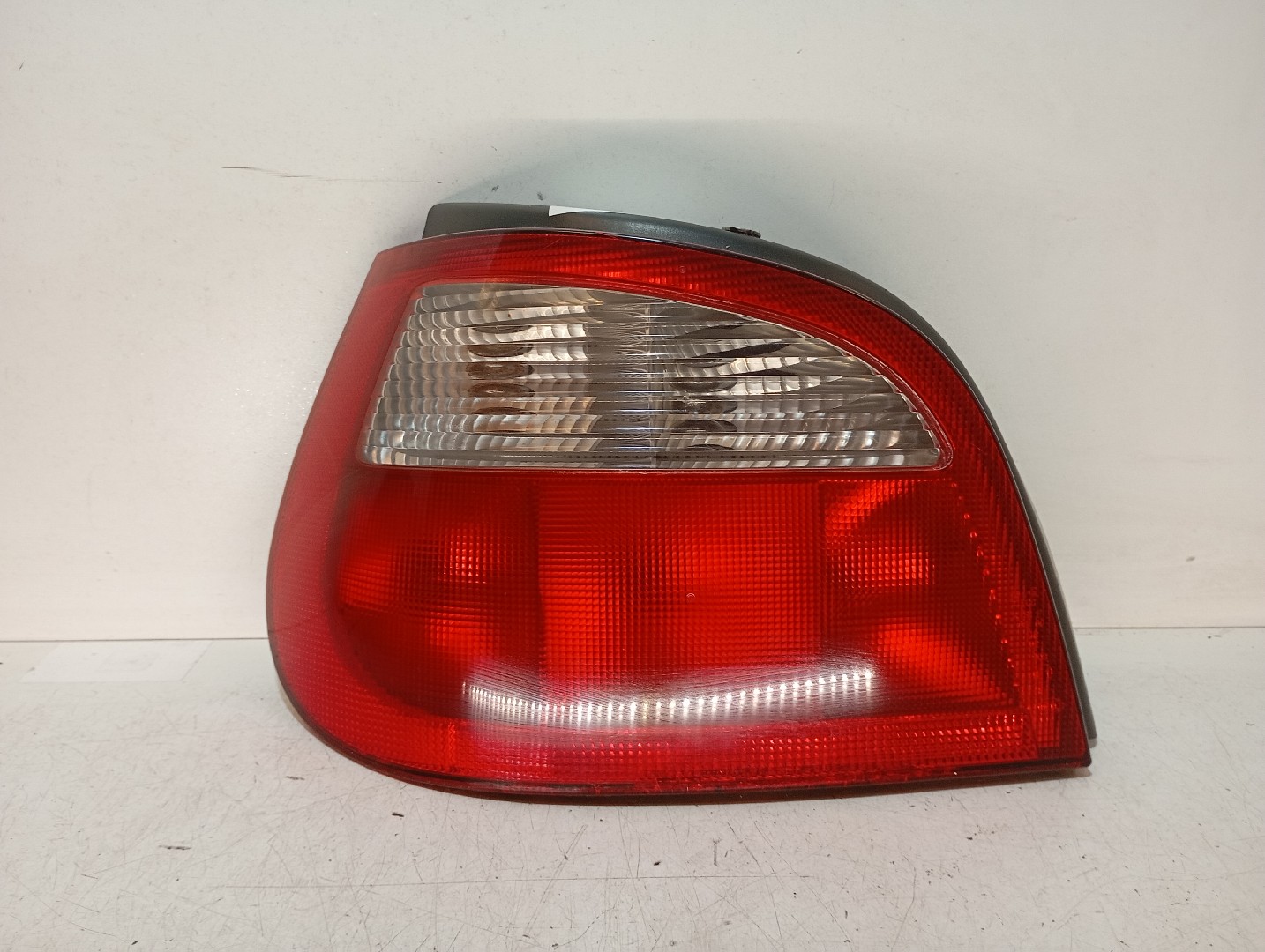 Farolim esquerdo RENAULT Megane I (BA0/1_)