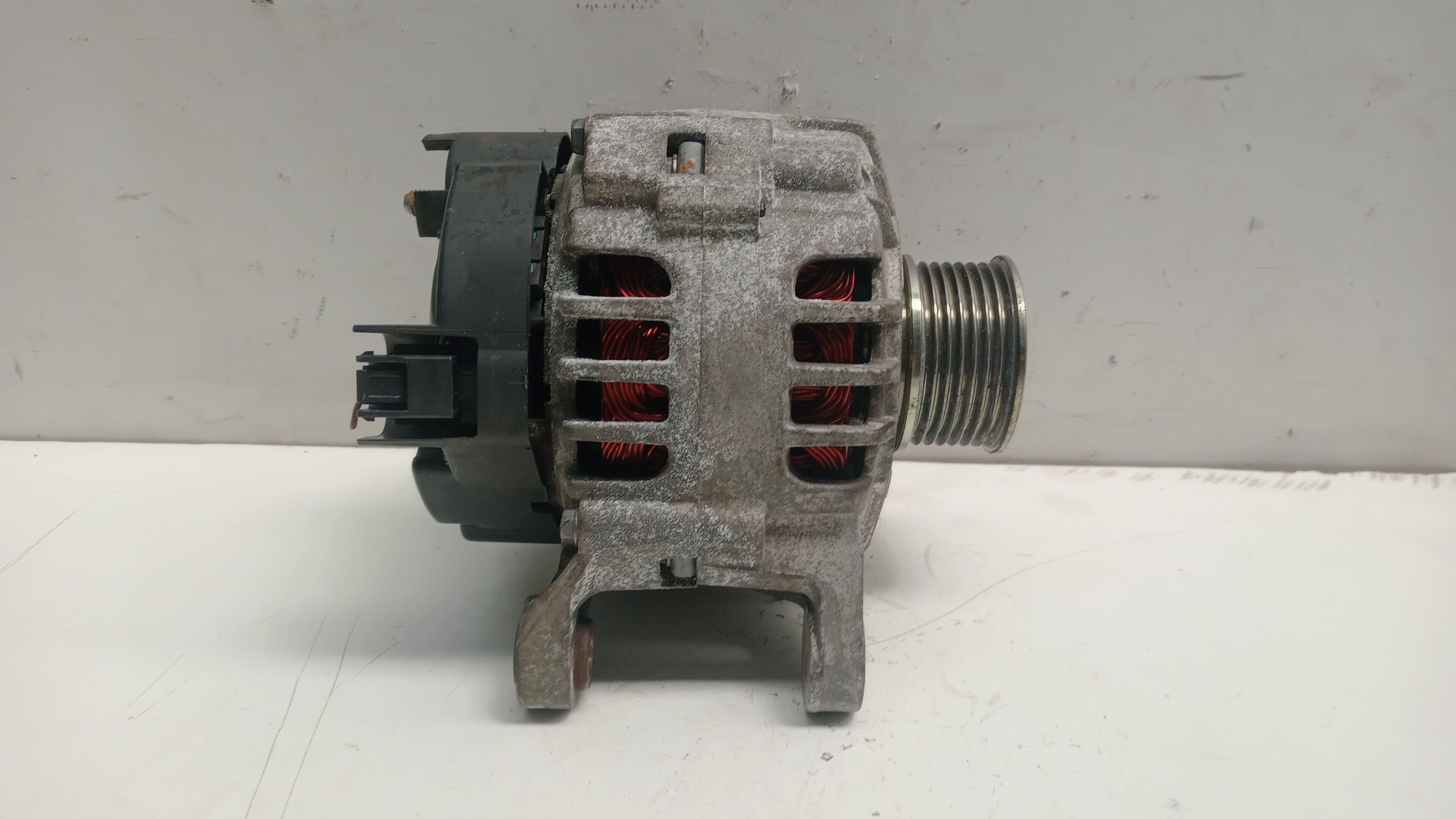Alternador RENAULT Clio III Grandtour (KR0/1_) Imagem-1