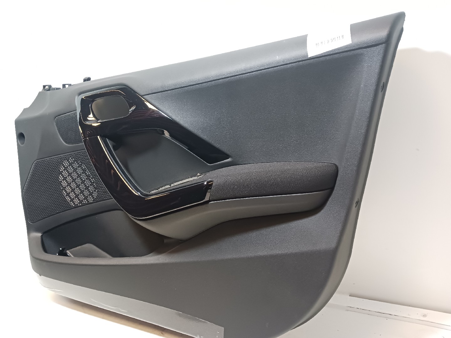 Right front door panel PEUGEOT 208 Imagem-1