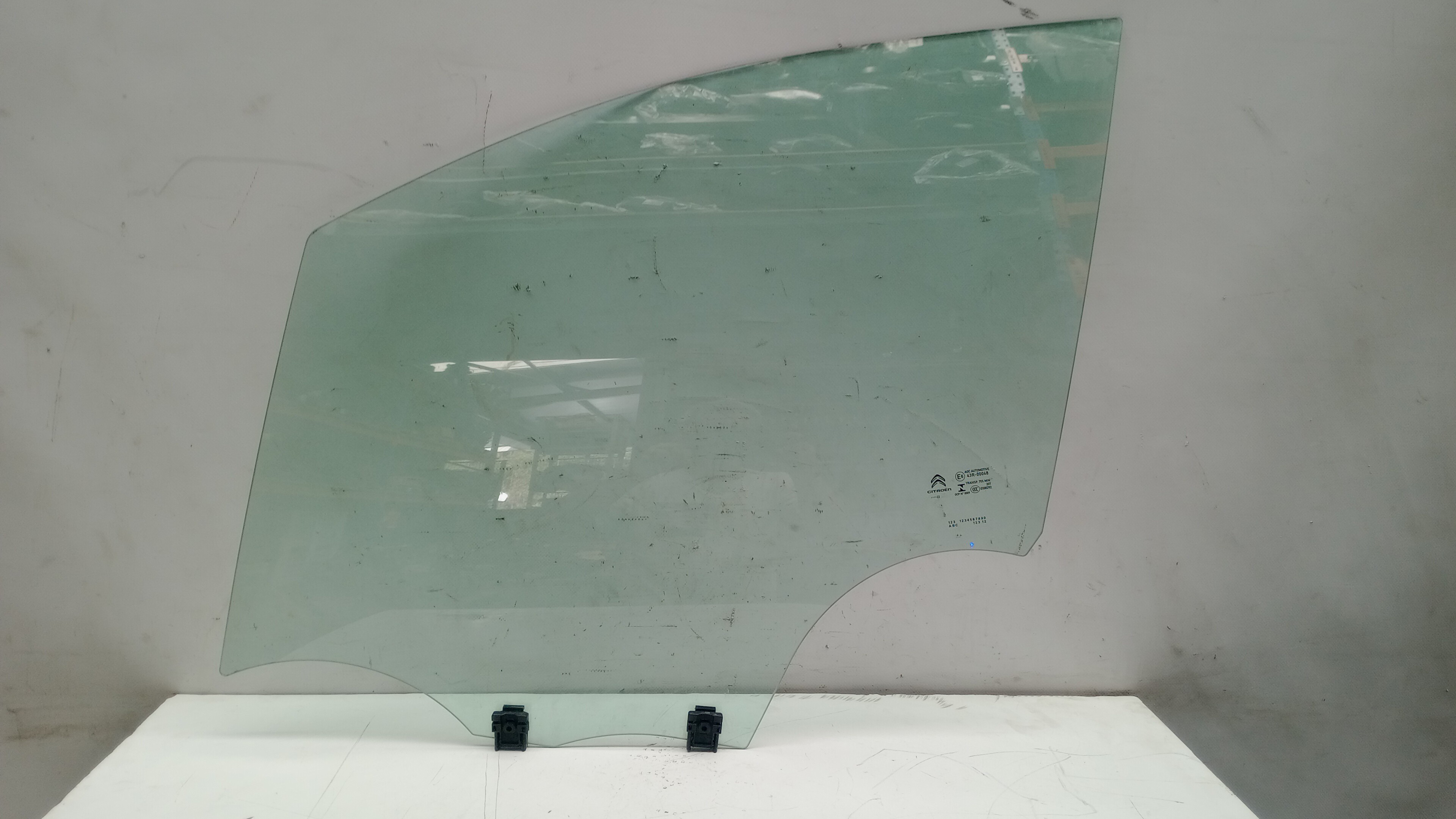 Vitre porte avant gauche CITROËN C3 III (SX)