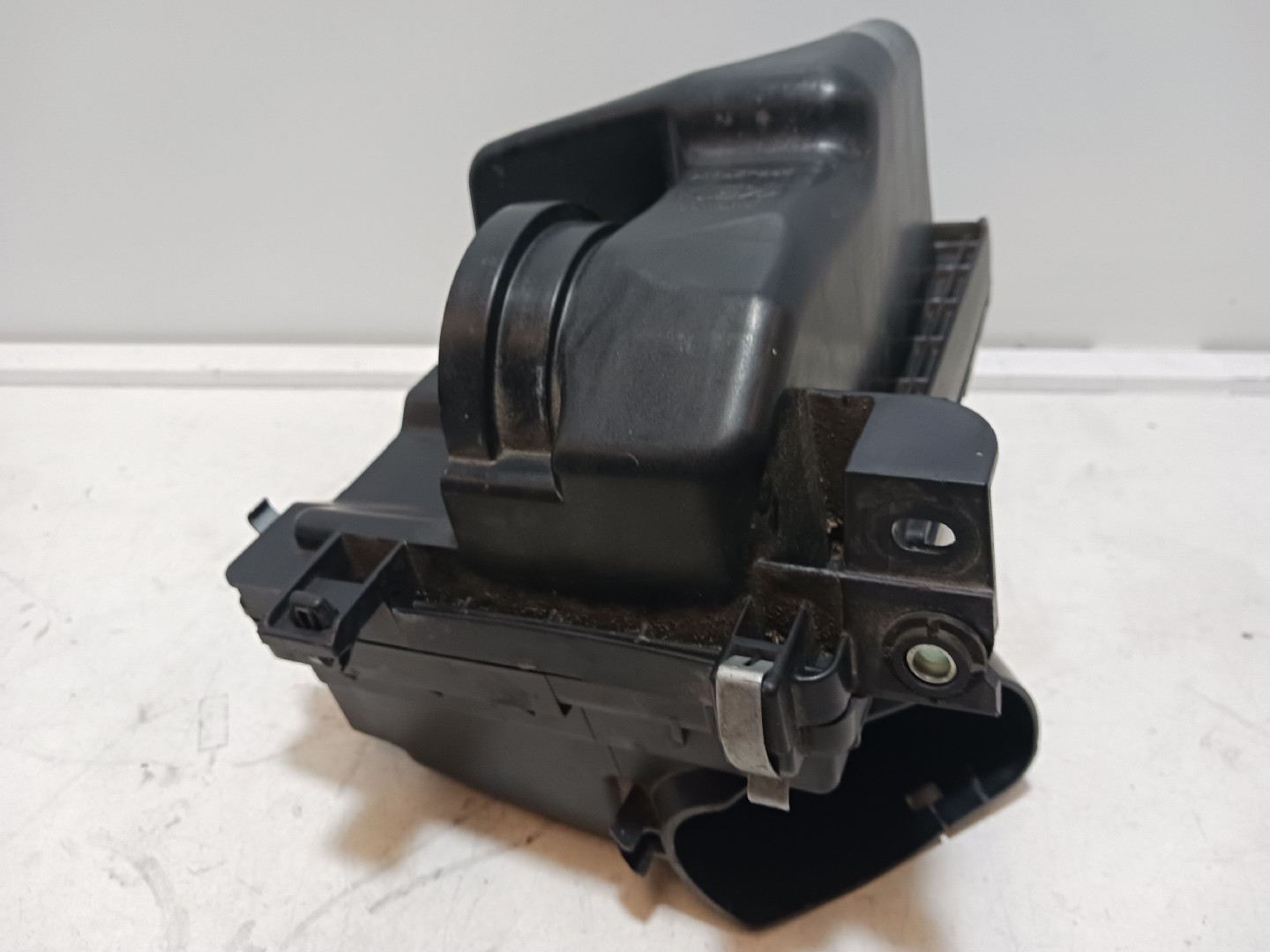 Air filter box NISSAN Juke (F15) Imagem-1