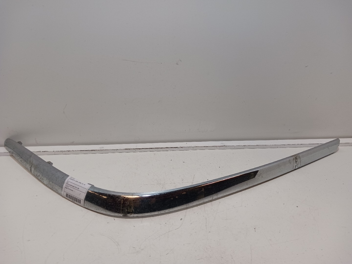 Moulure pare-chocs arrière Droite JAGUAR XJ (X350)