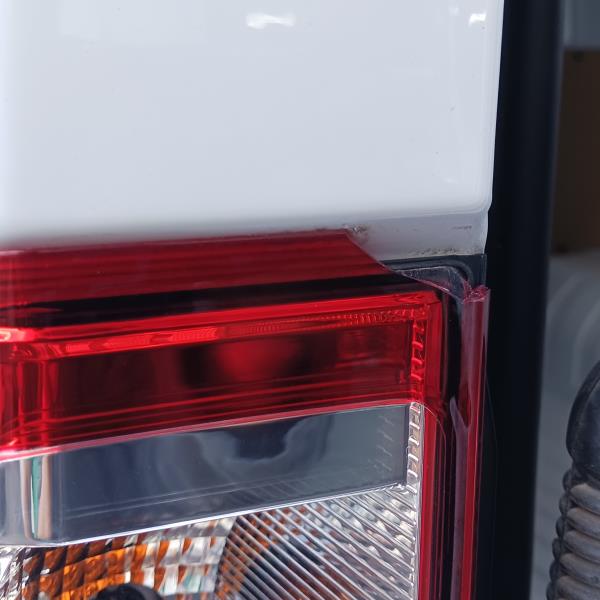 Feu arrière Gauche RENAULT Master III (FV) Imagem-1