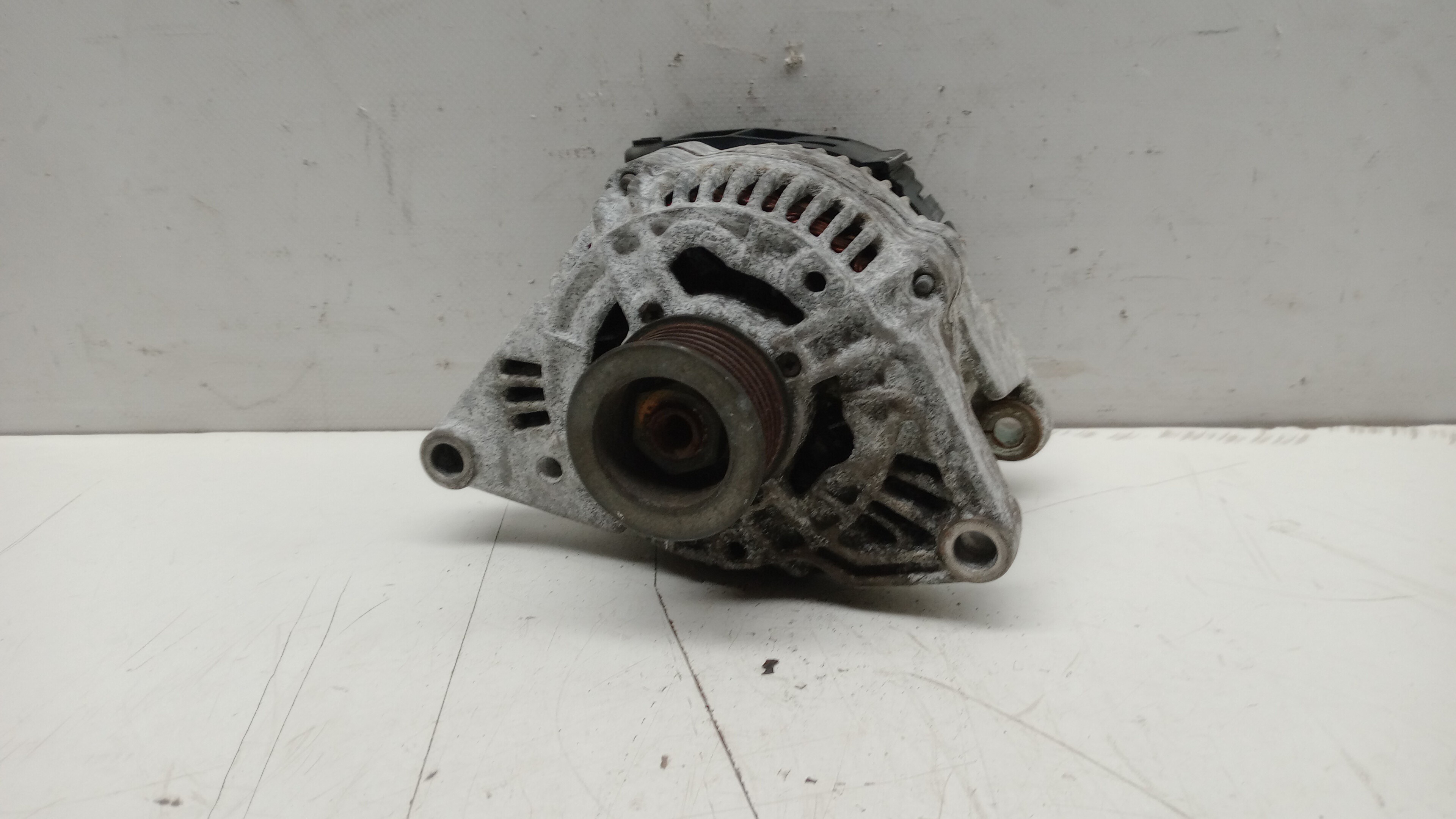 Alternador NISSAN Micra II (K11) Imagem-1
