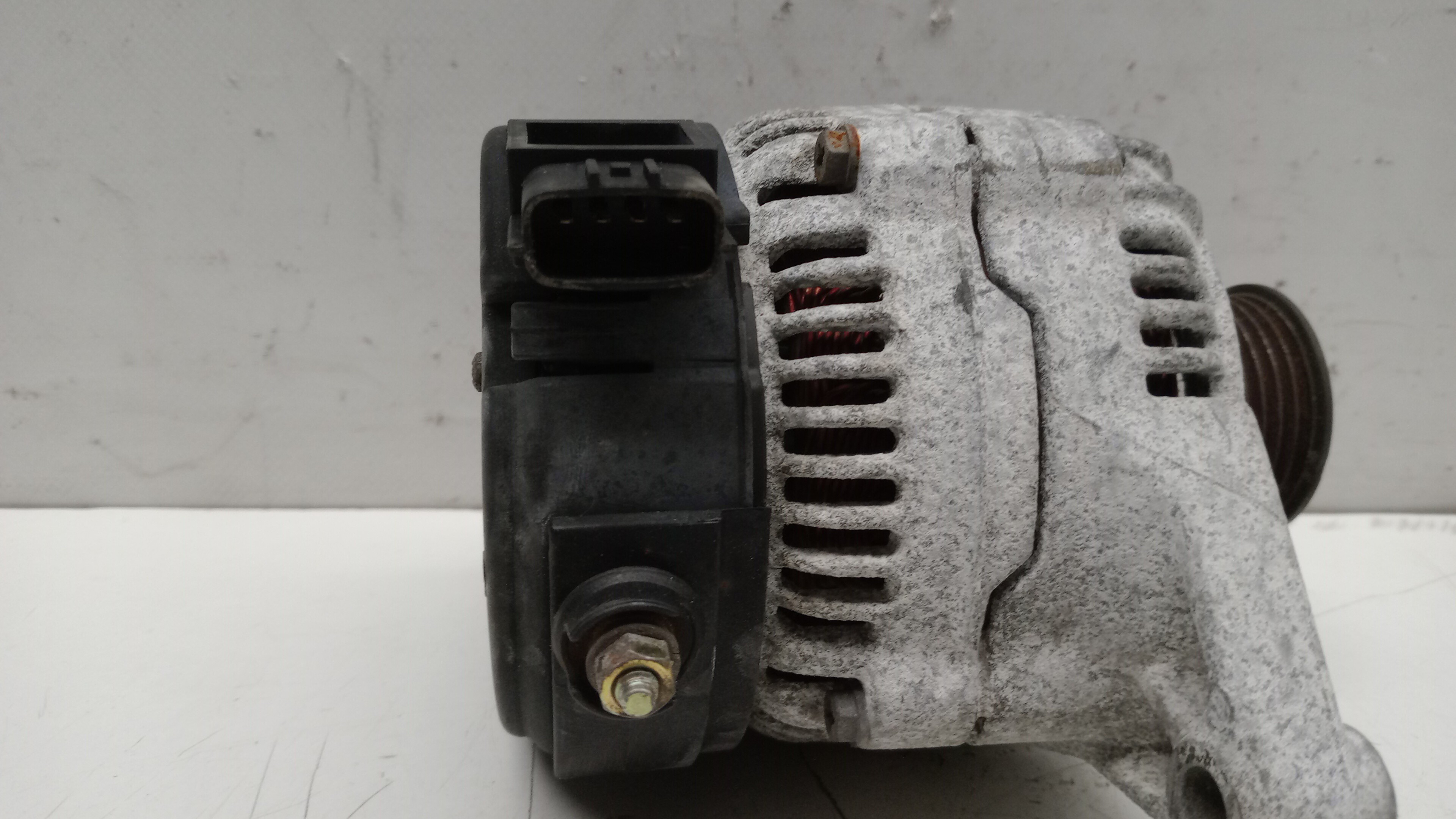 Alternador NISSAN Micra II (K11)