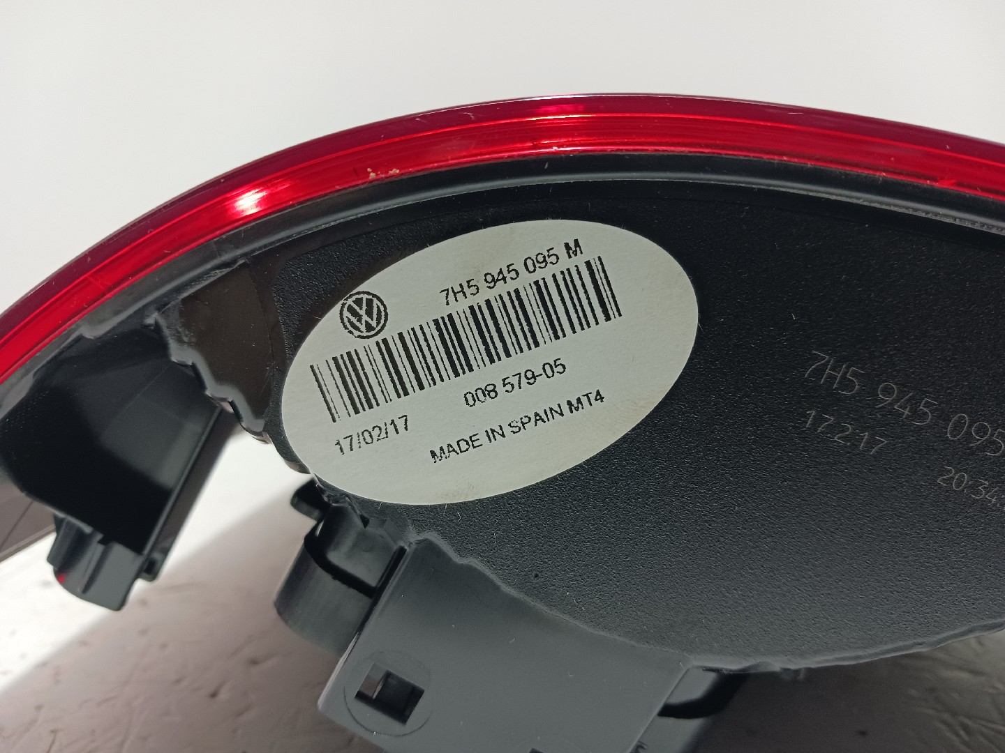 Farolim esquerdo VOLKSWAGEN Transporter V (7HA, 7HH, 7EA, 7EH) Imagem-2