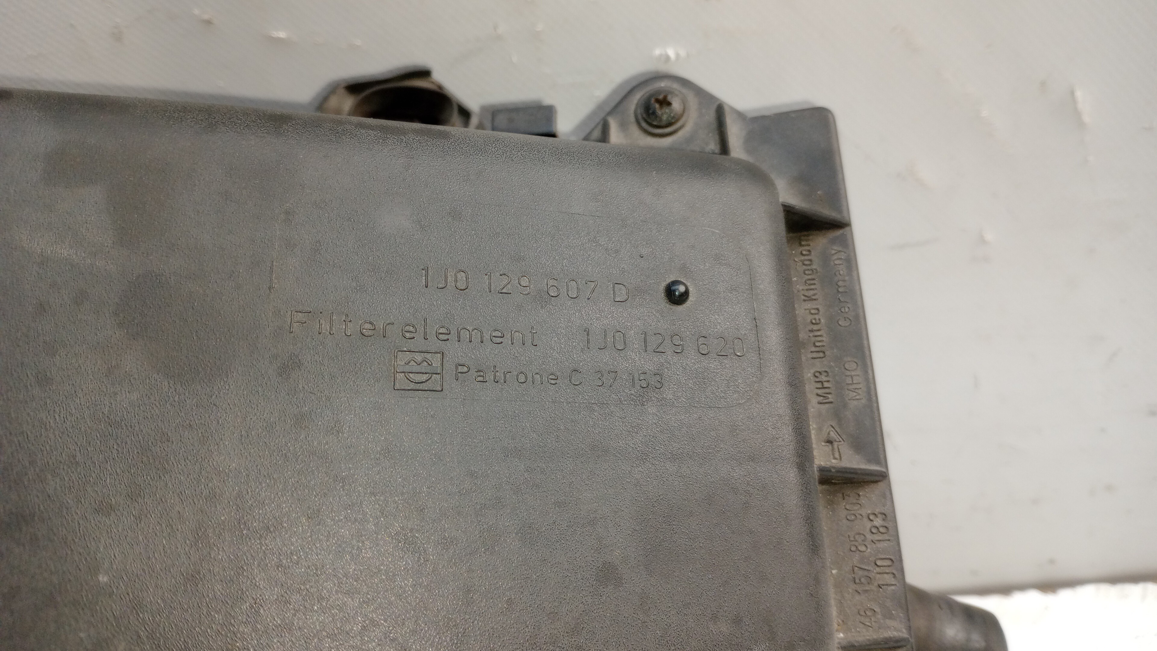 Air filter box AUDI A3 (8L1) Imagem-4