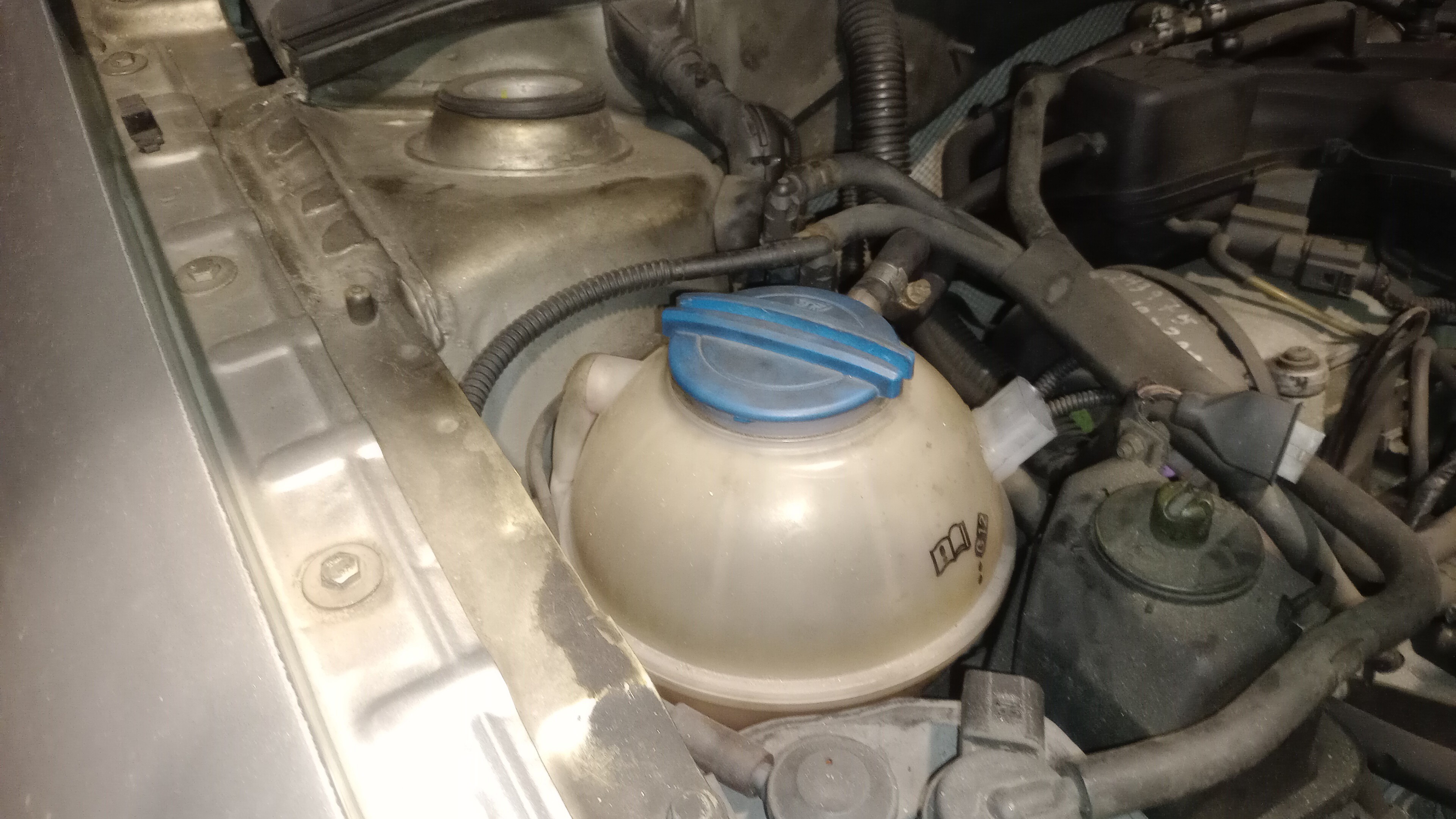 Reservatório / depósito da água / líquido de refrigeração SKODA Octavia I Break (1U5)