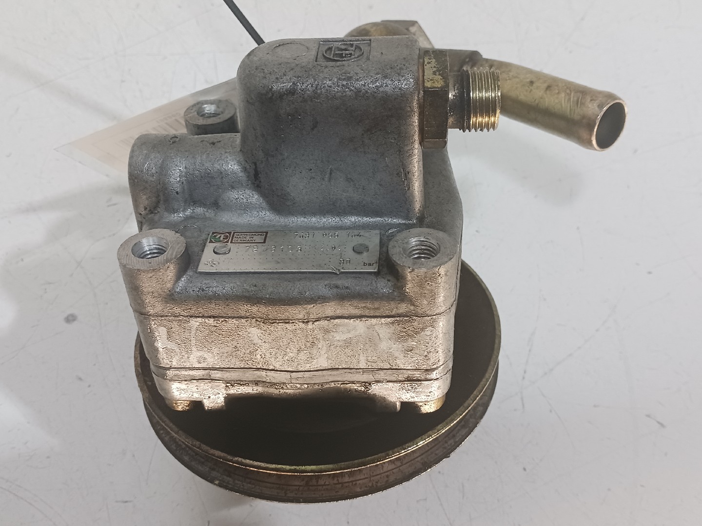 Bomba de dirección ALFA ROMEO 33 (907A_) Imagem-4