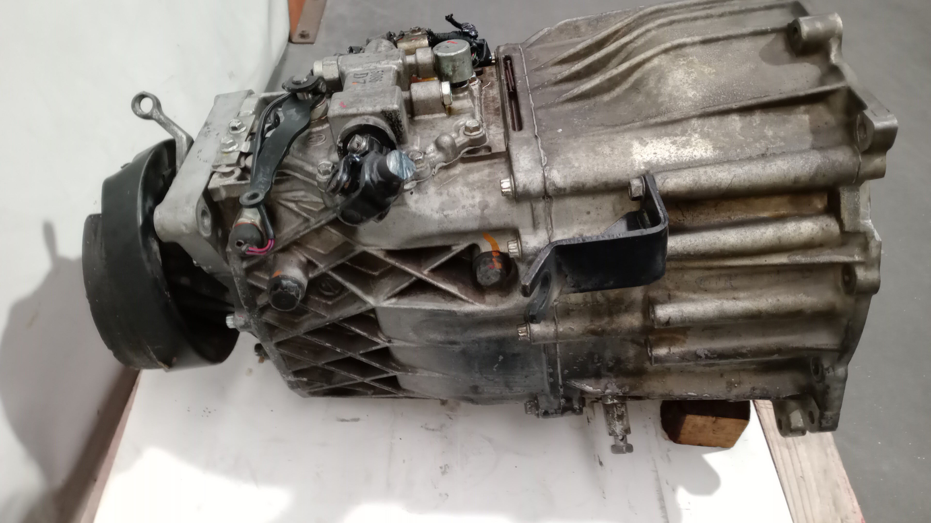 Boîte de vitesses manuelle MITSUBISHI Canter (FB7, FB8, FE7, FE8) VII Imagem-3