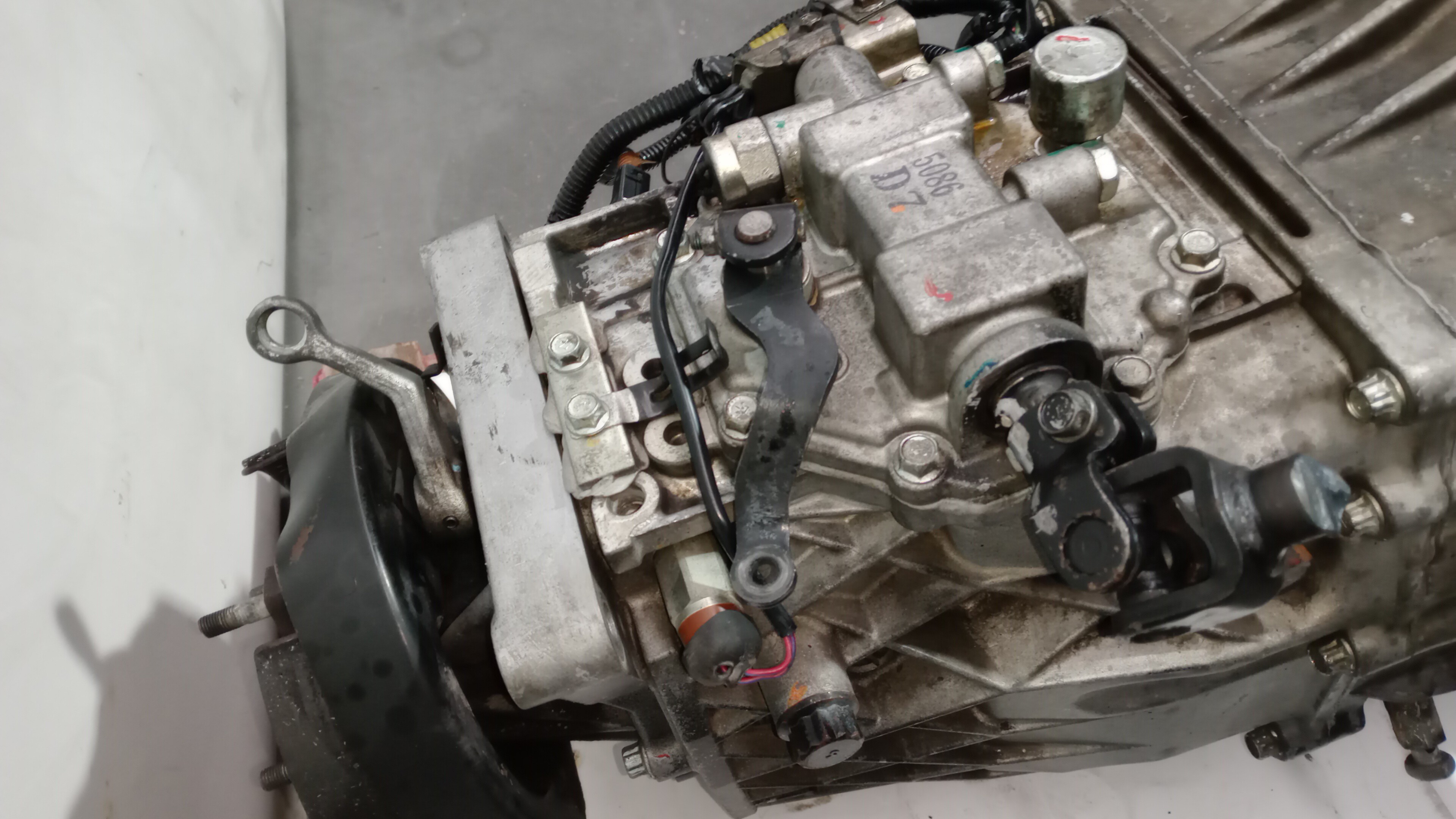 Boîte de vitesses manuelle MITSUBISHI Canter (FB7, FB8, FE7, FE8) VII Imagem-4