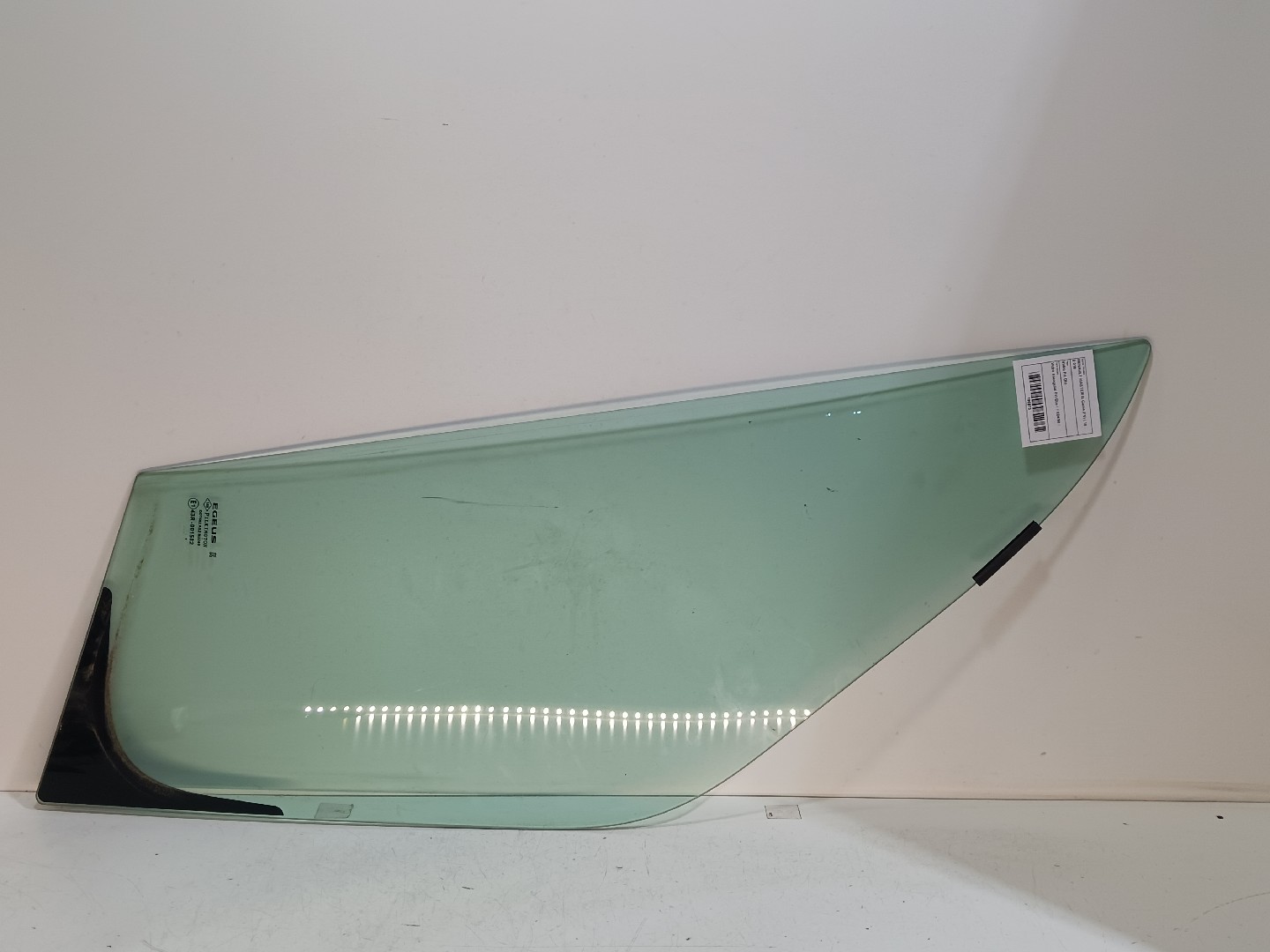 Right front door glass RENAULT Master III (FV)