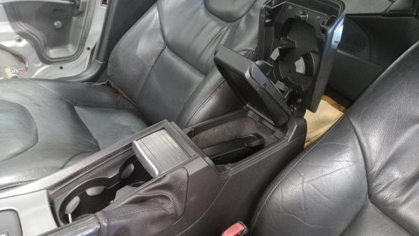 Armrest VOLVO S60 I (384) Imagem-1