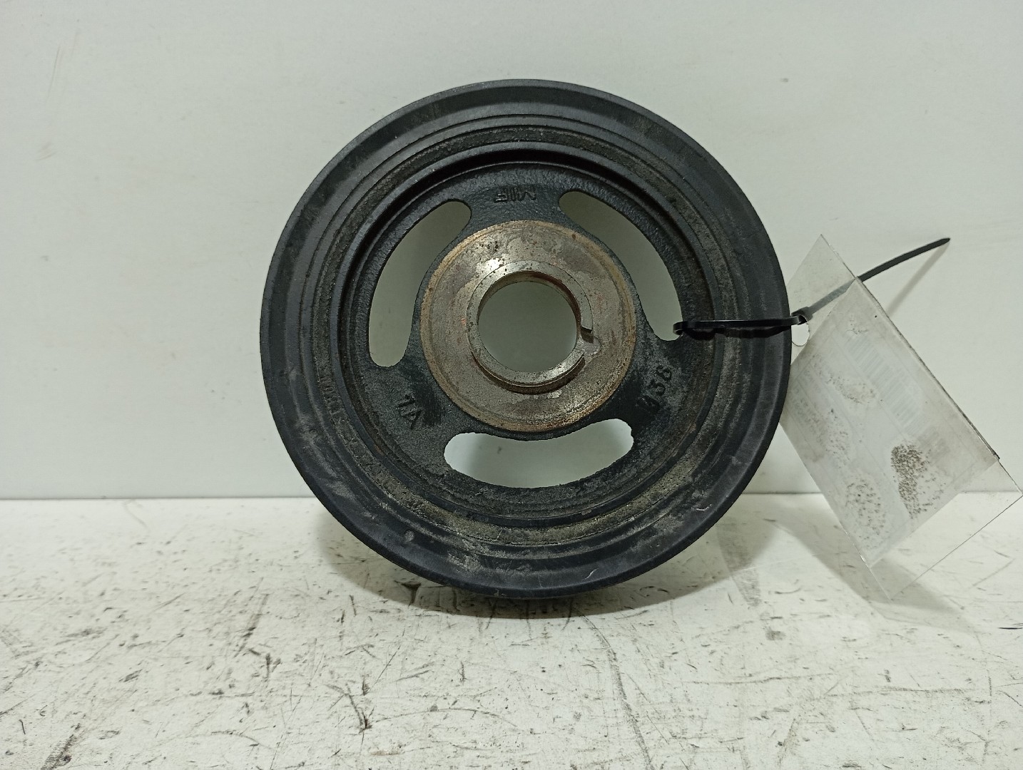 Crankshaft / Engine pulley  CITROËN C4 Grand Picasso I (UA_) Imagem-1