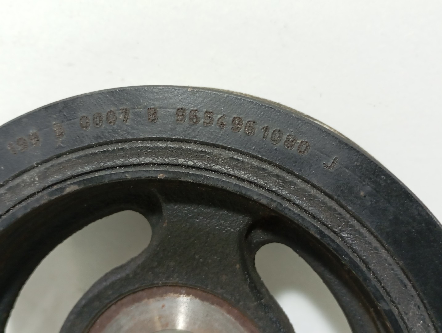 Crankshaft / Engine pulley  CITROËN C4 Grand Picasso I (UA_) Imagem-2