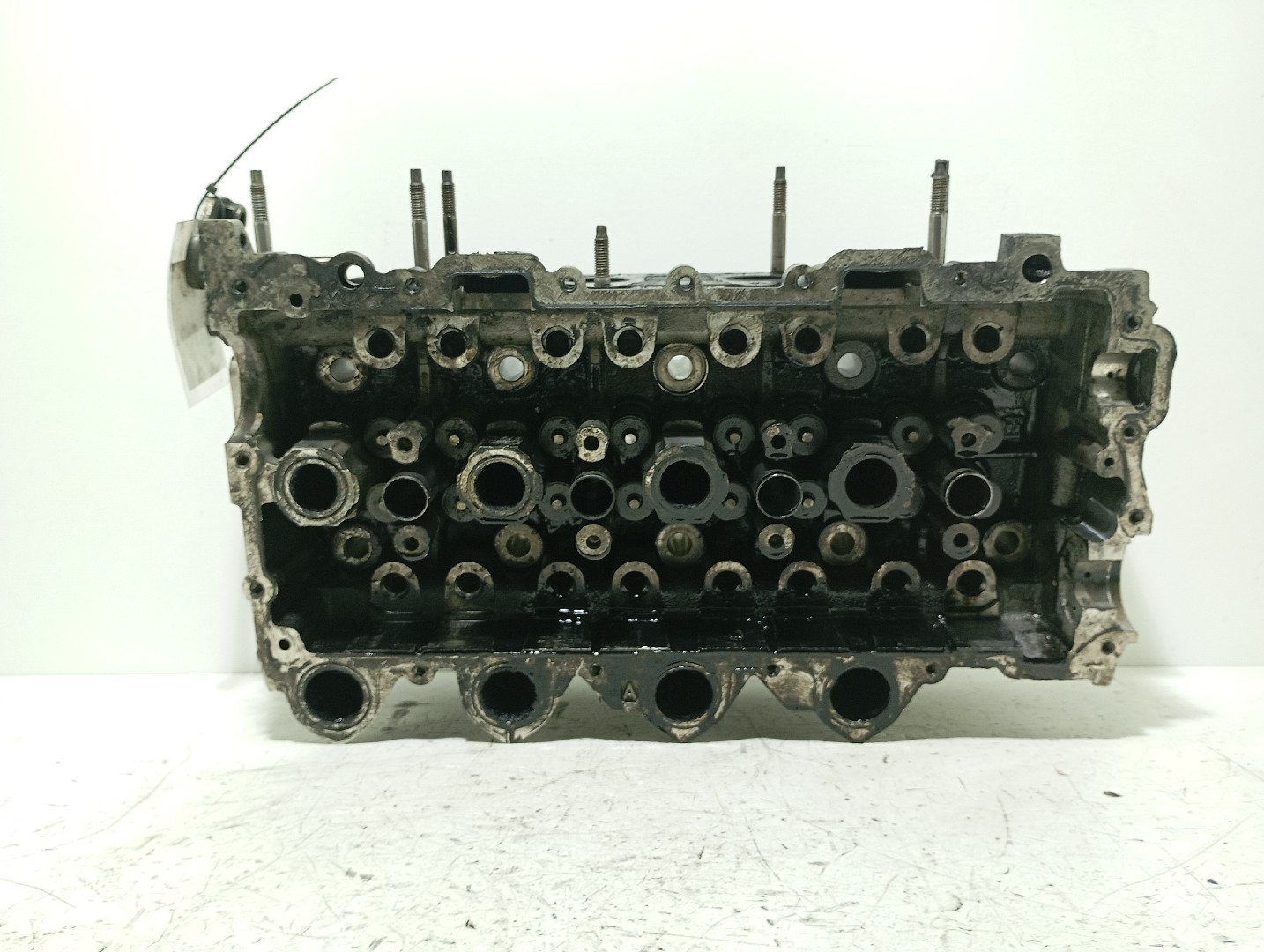 Cylinder head PEUGEOT 407 SW (6E_) Imagem-1