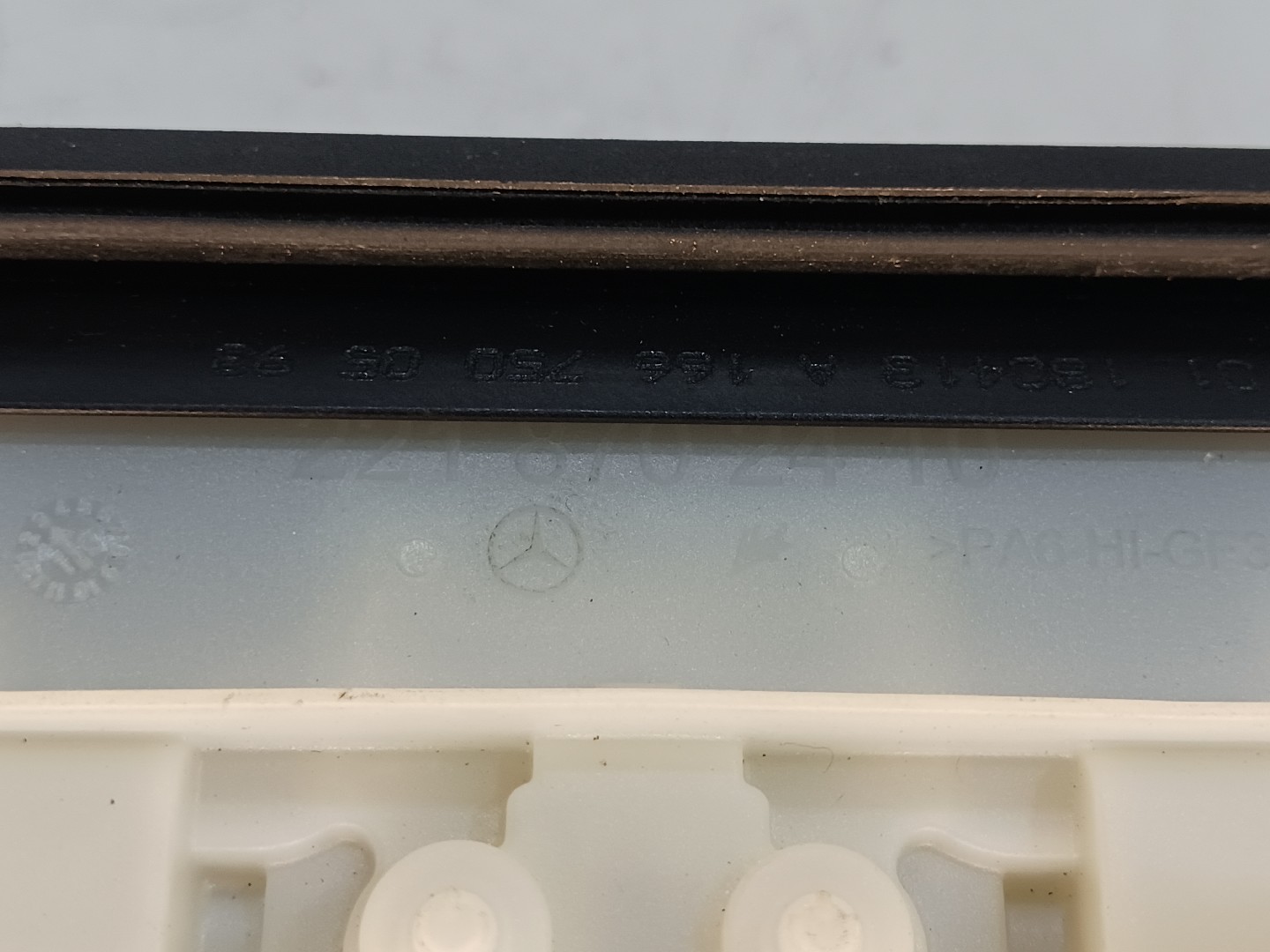 Botão da abertura da mala MERCEDES-BENZ Classe M (W166) Imagem-3