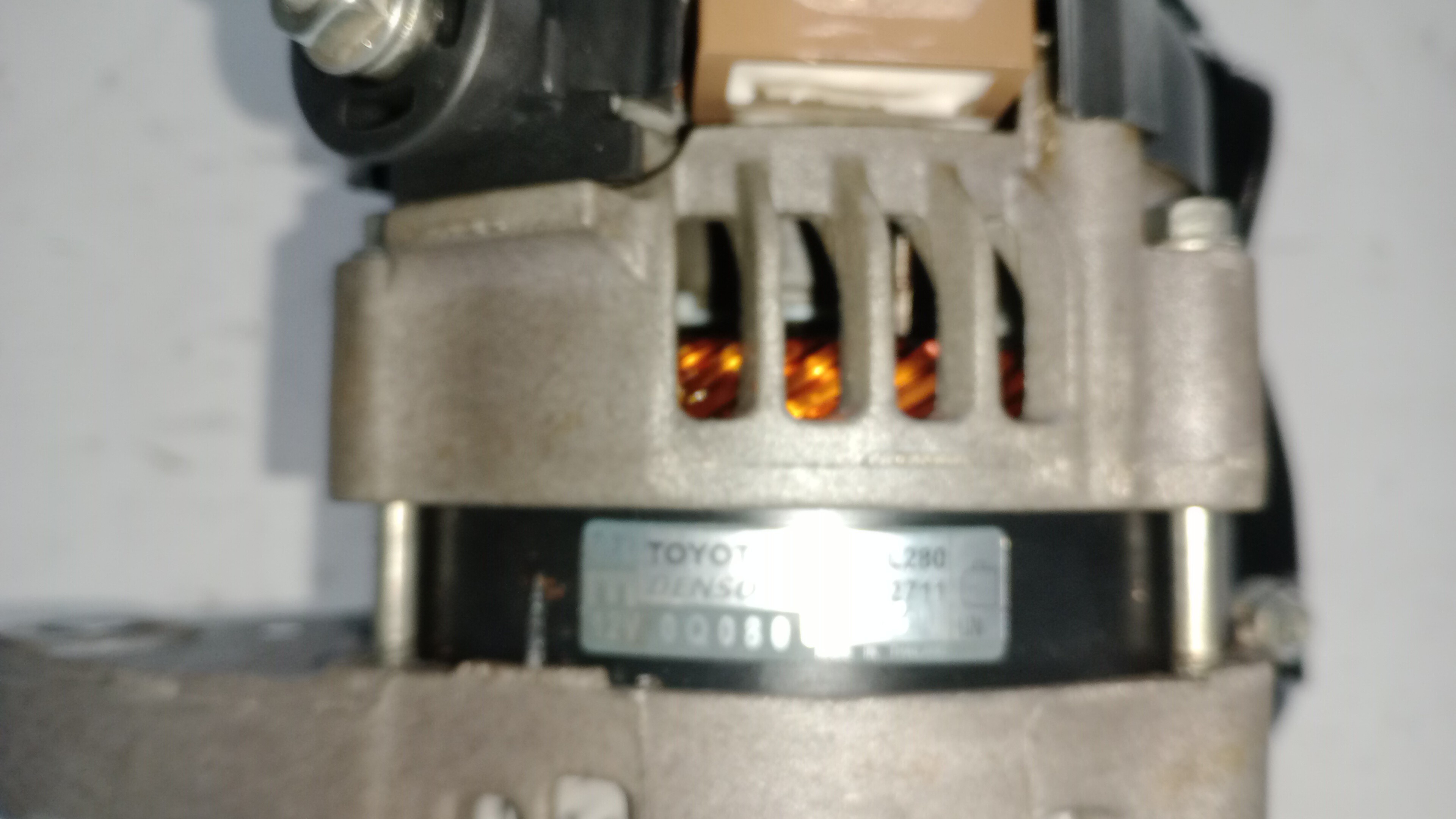 Alternador TOYOTA Hilux VIII Pick Up (_N12_, _N13_) Imagem-4