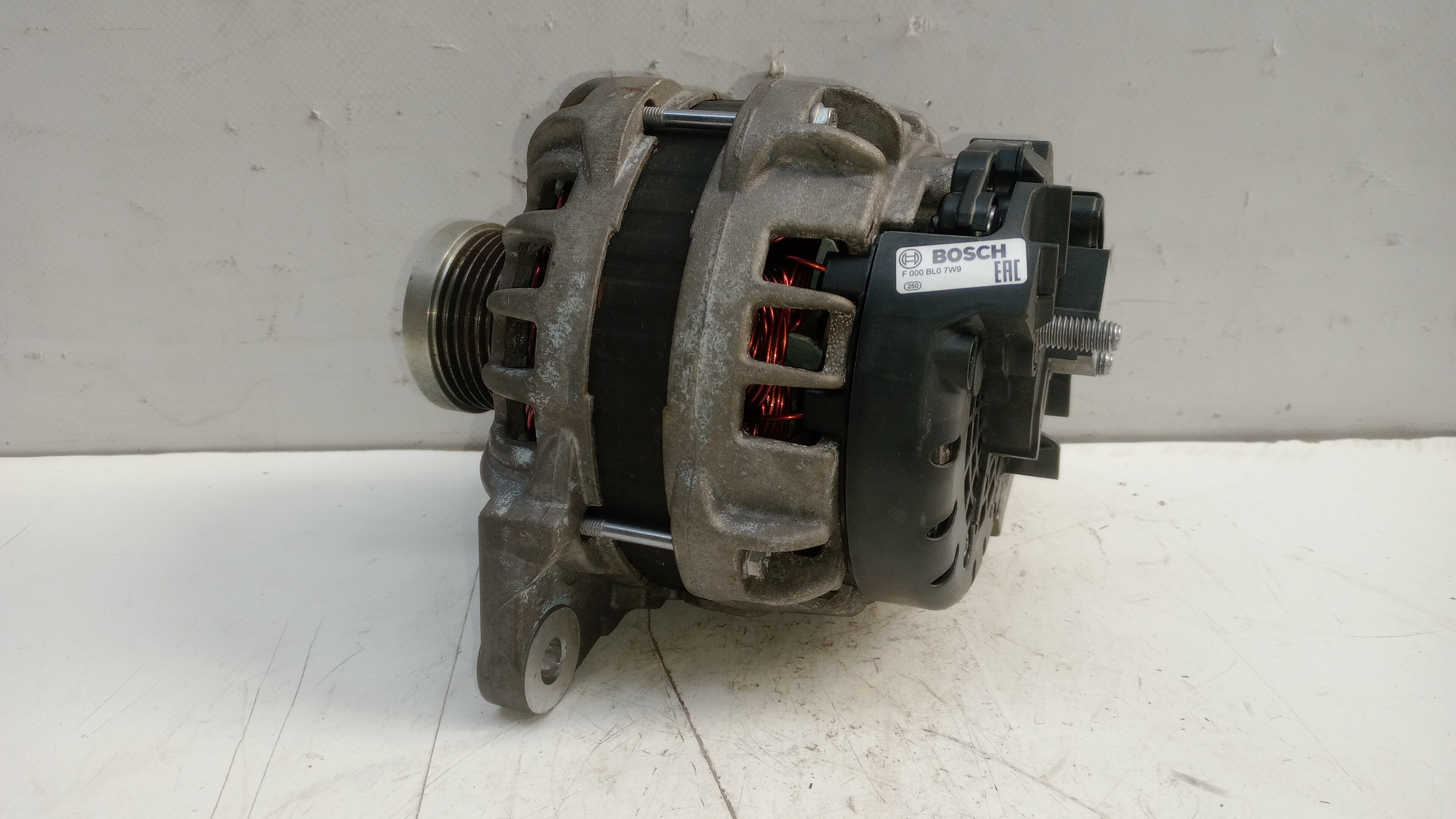 Alternador MITSUBISHI Canter (FB7, FB8, FE7, FE8) VII Imagem-1