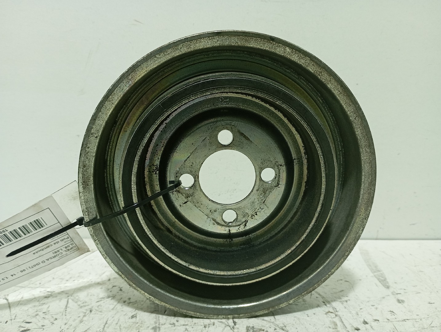 Crankshaft / Engine pulley  OPEL Corsa D Imagem-1