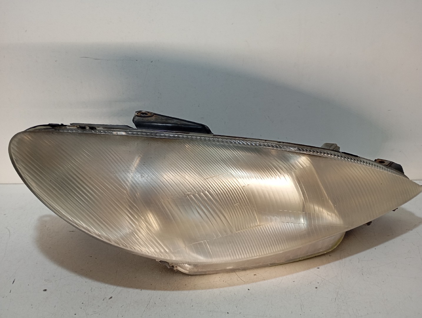 Phare Avant Droit (optique) Pour PEUGEOT 206 Phase 1 - Référence 9640559480 - Occasion En Bon état