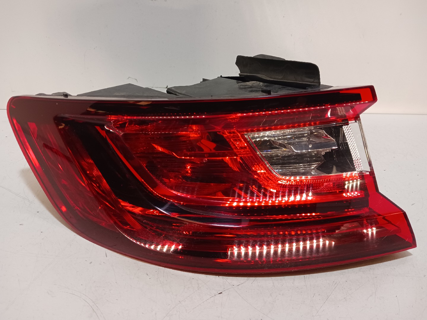 Farolim esquerdo RENAULT Megane IV (B9A/M_)