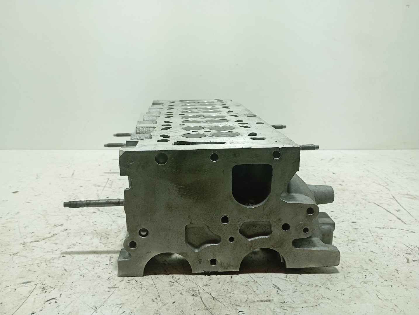 Cylinder head PEUGEOT 407 SW (6E_) Imagem-3