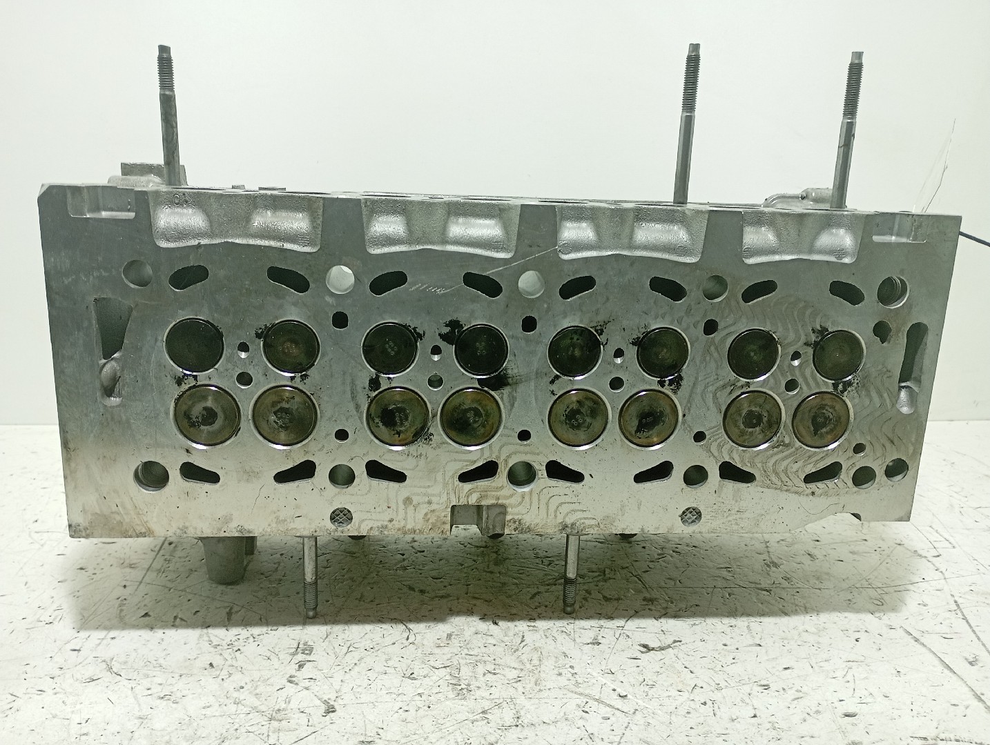Cylinder head PEUGEOT 407 SW (6E_) Imagem-4