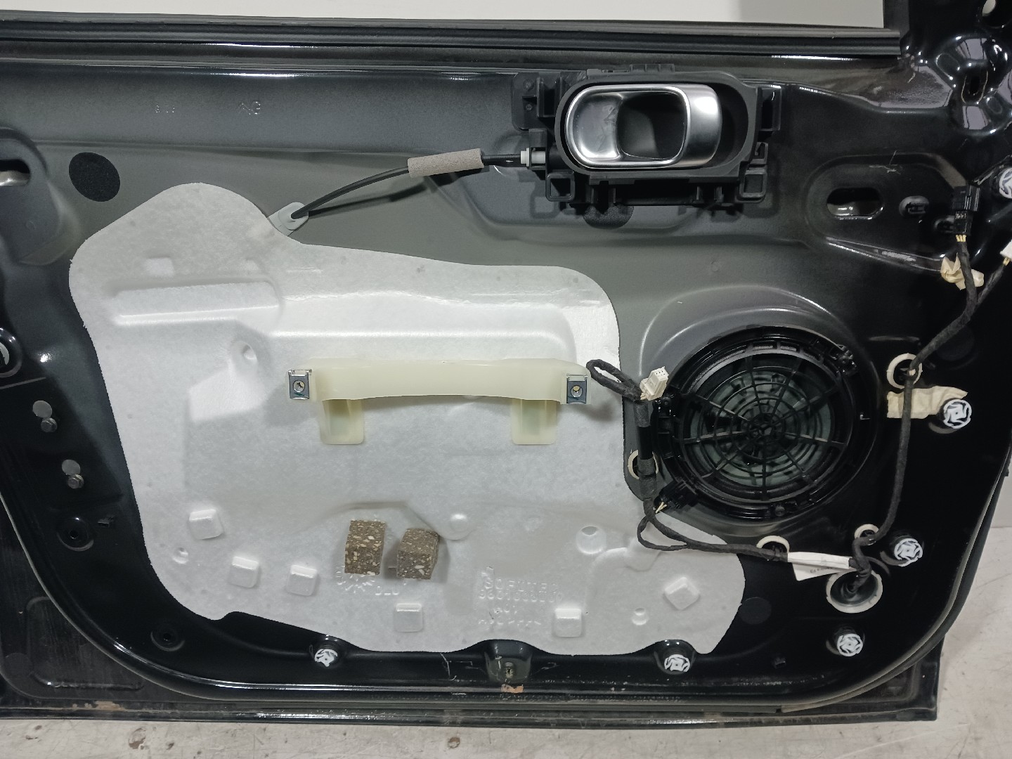 Porte avant gauche CITROËN C4 Cactus Enterprise (0B_, 0P_) Imagem-8