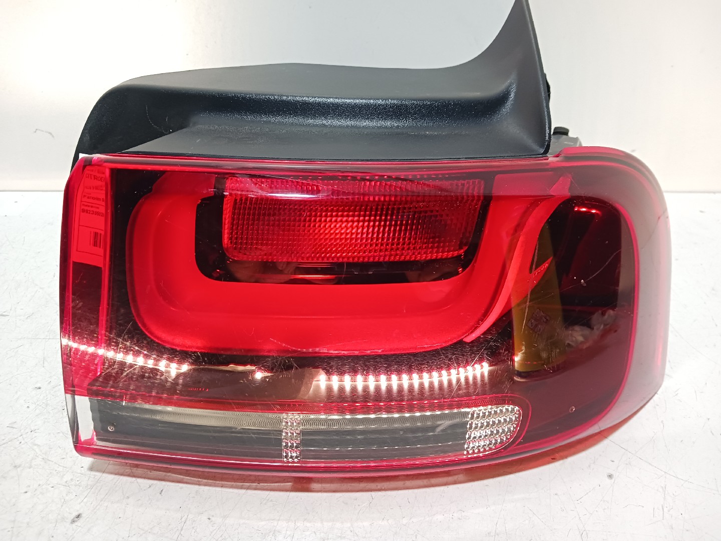 Feu arrière Droite CITROËN C4 Cactus Enterprise (0B_, 0P_)