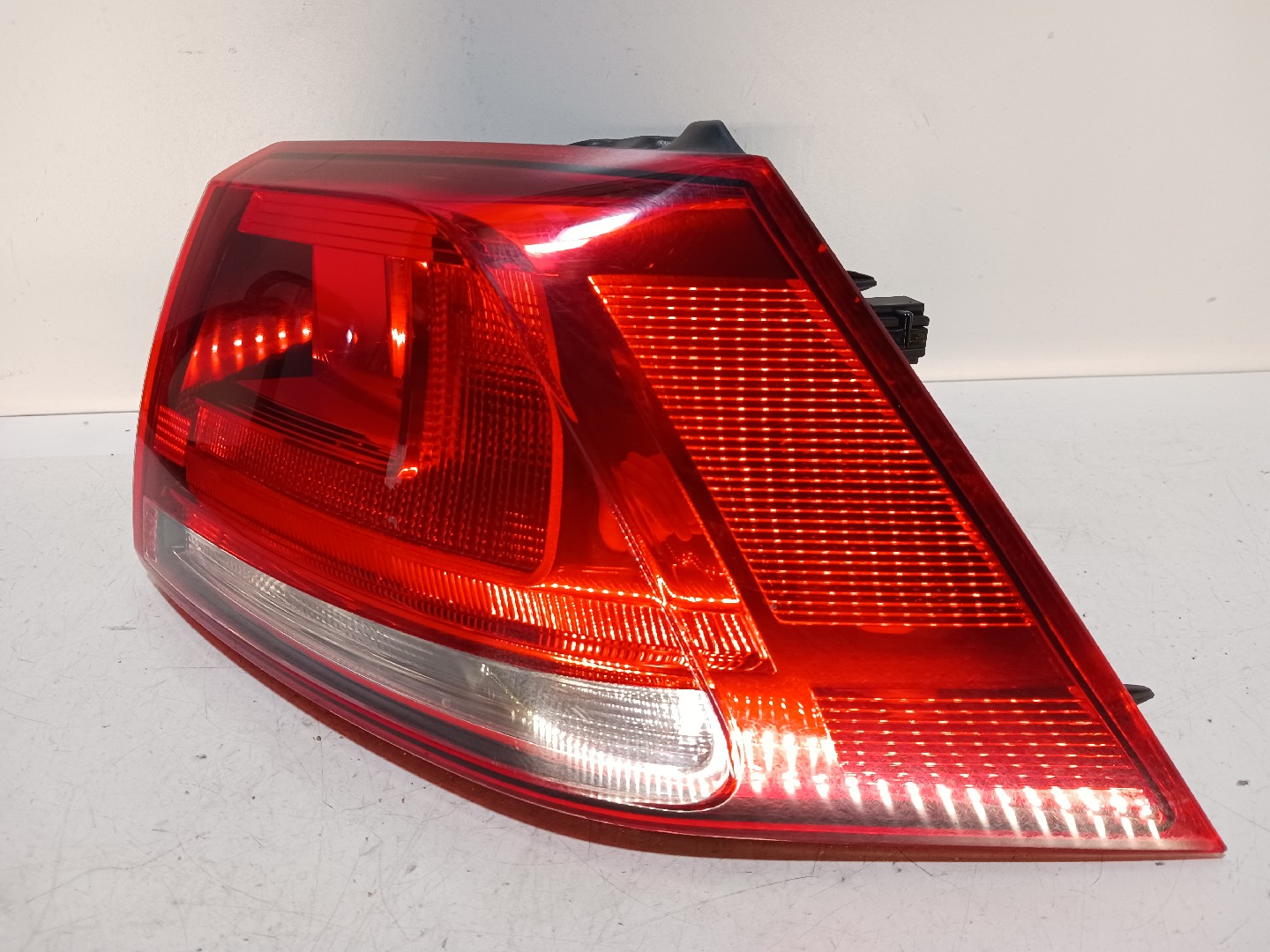 Feu arrière Droite VOLKSWAGEN Golf VII (5G1, BQ1, BE1, BE2) Imagem-2