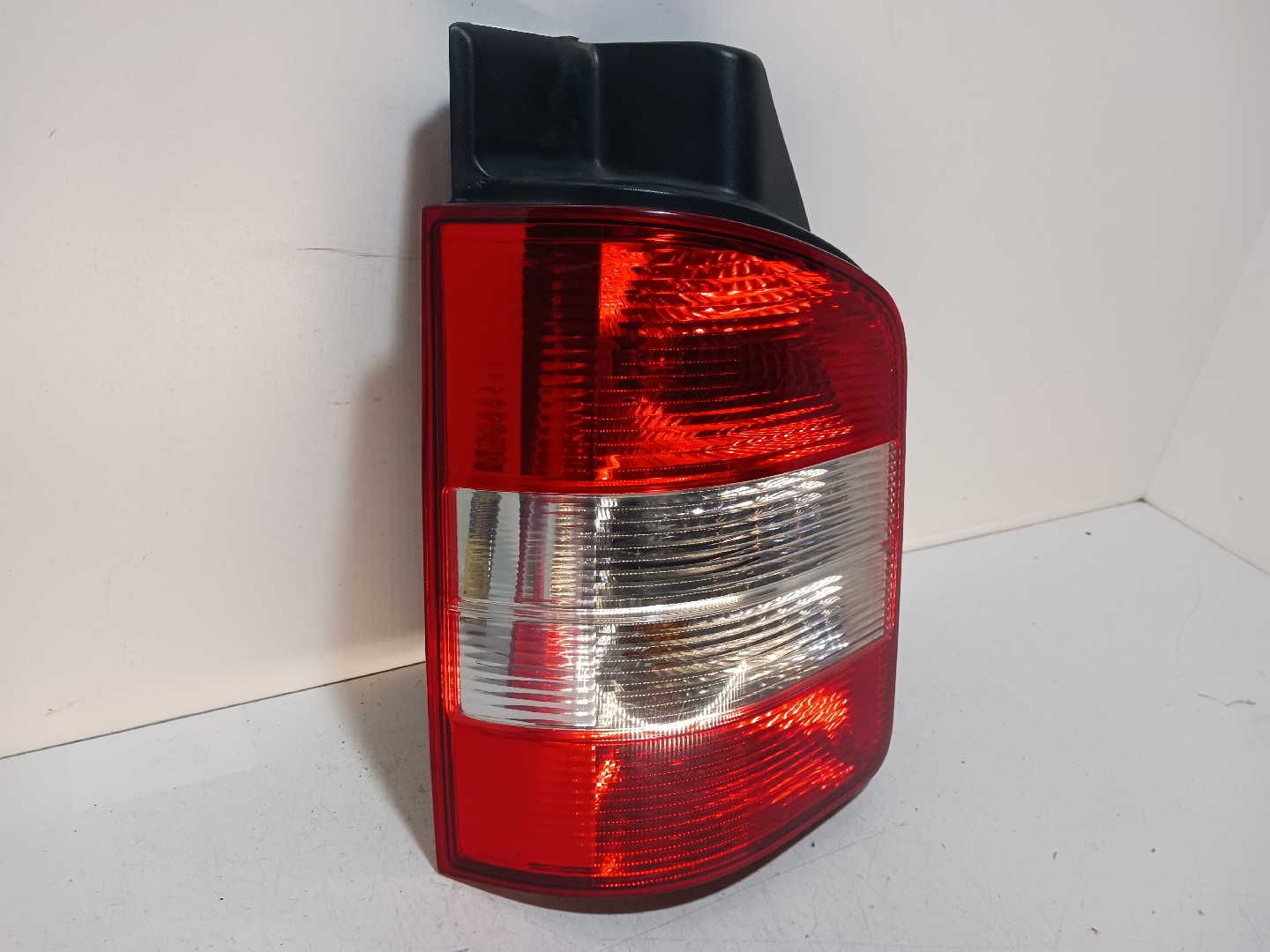 Farolim esquerdo VOLKSWAGEN Transporter V (7HA, 7HH, 7EA, 7EH) Imagem-2