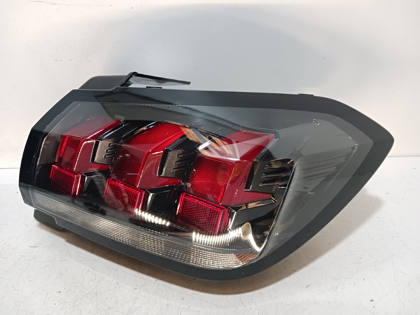 Right Tail light PEUGEOT 208 II