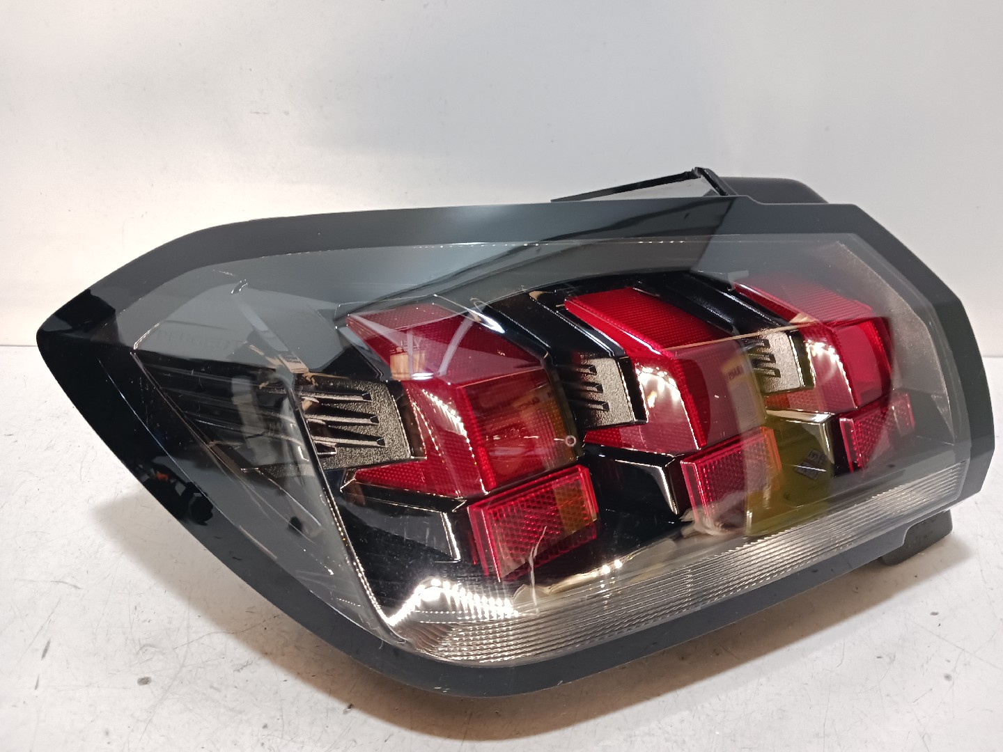 Left Tail light PEUGEOT 208 II
