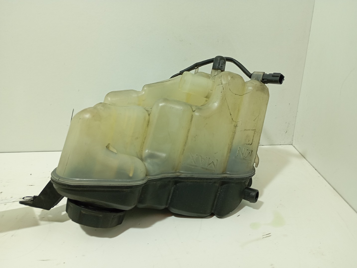 Coolant reservoir VOLVO S60 II (134) Imagem-2