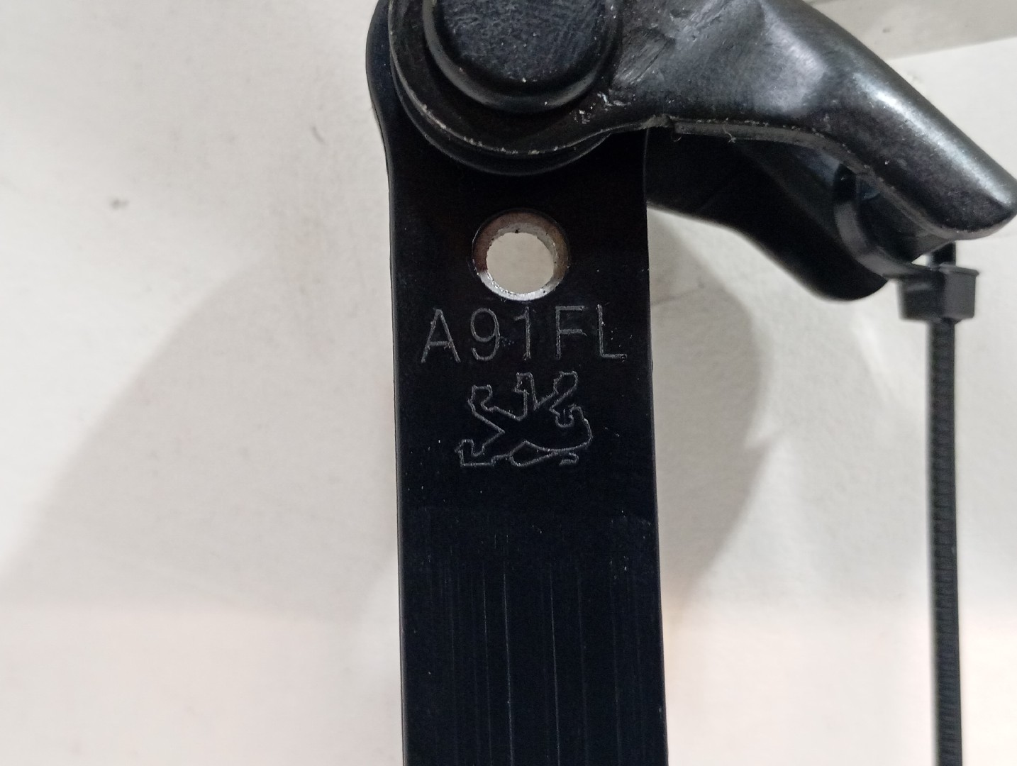 Limiteur de porte Avant Droite CITROËN C3 III (SX) Imagem-2