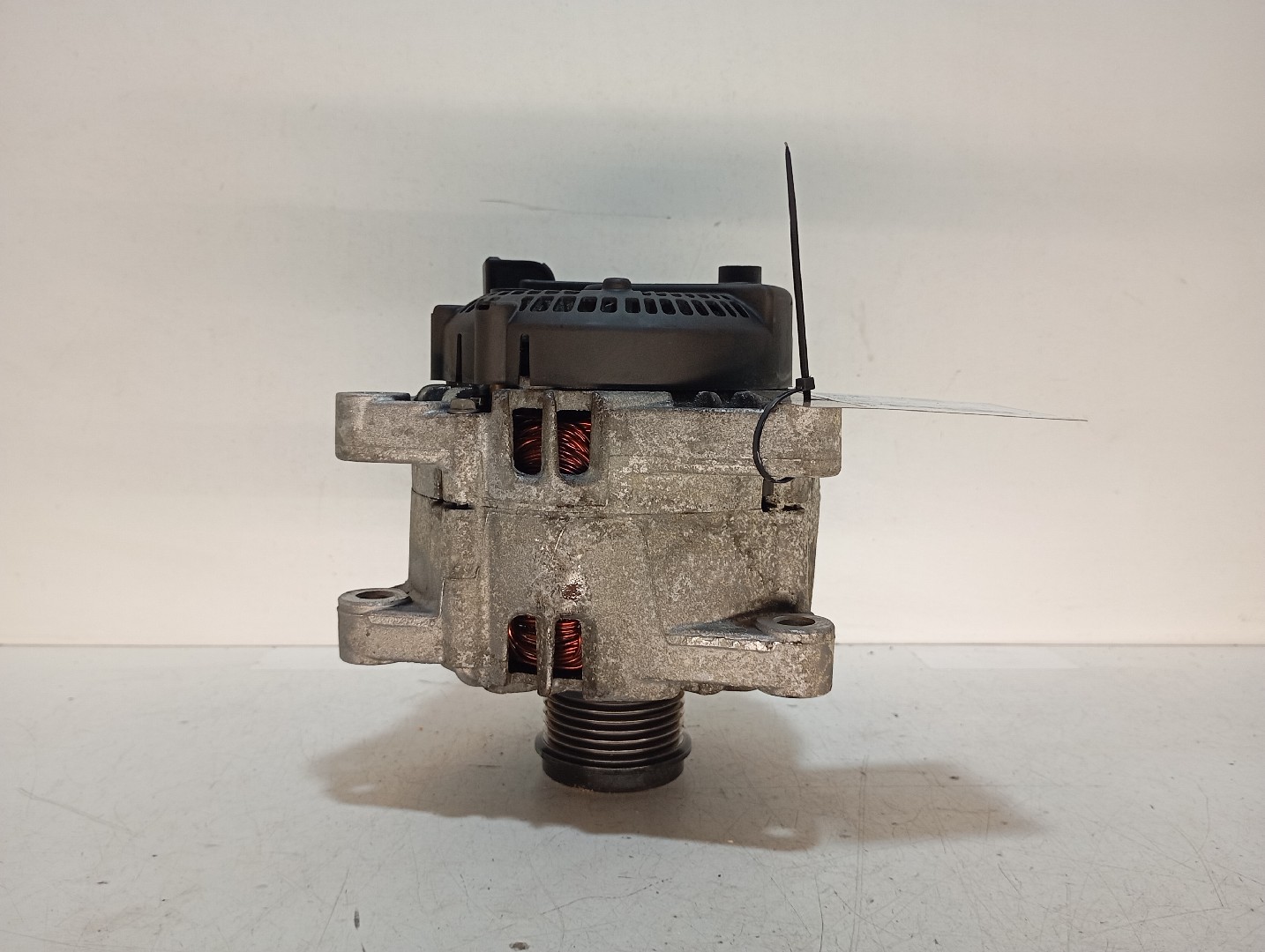 Alternador FORD Fiesta VI (CB1, CCN) Imagem-1