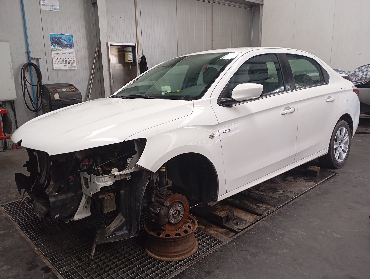 Carrosserie / châssis pour pièces CITROËN C-Elysee