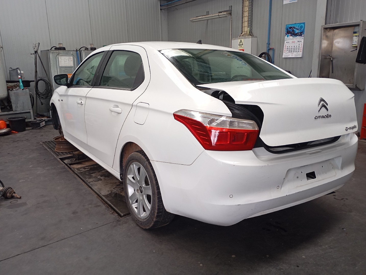 Carrosserie / châssis pour pièces CITROËN C-Elysee Imagem-3